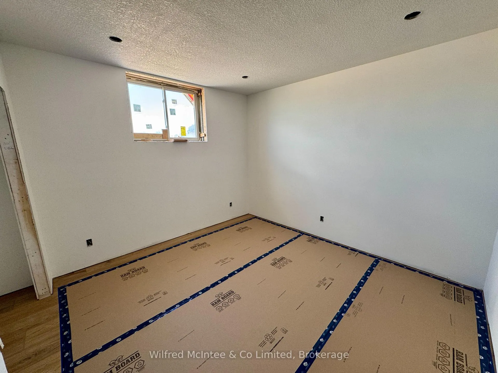 Photo 23 of 38 Galen Street, South Bruce — HOMEH