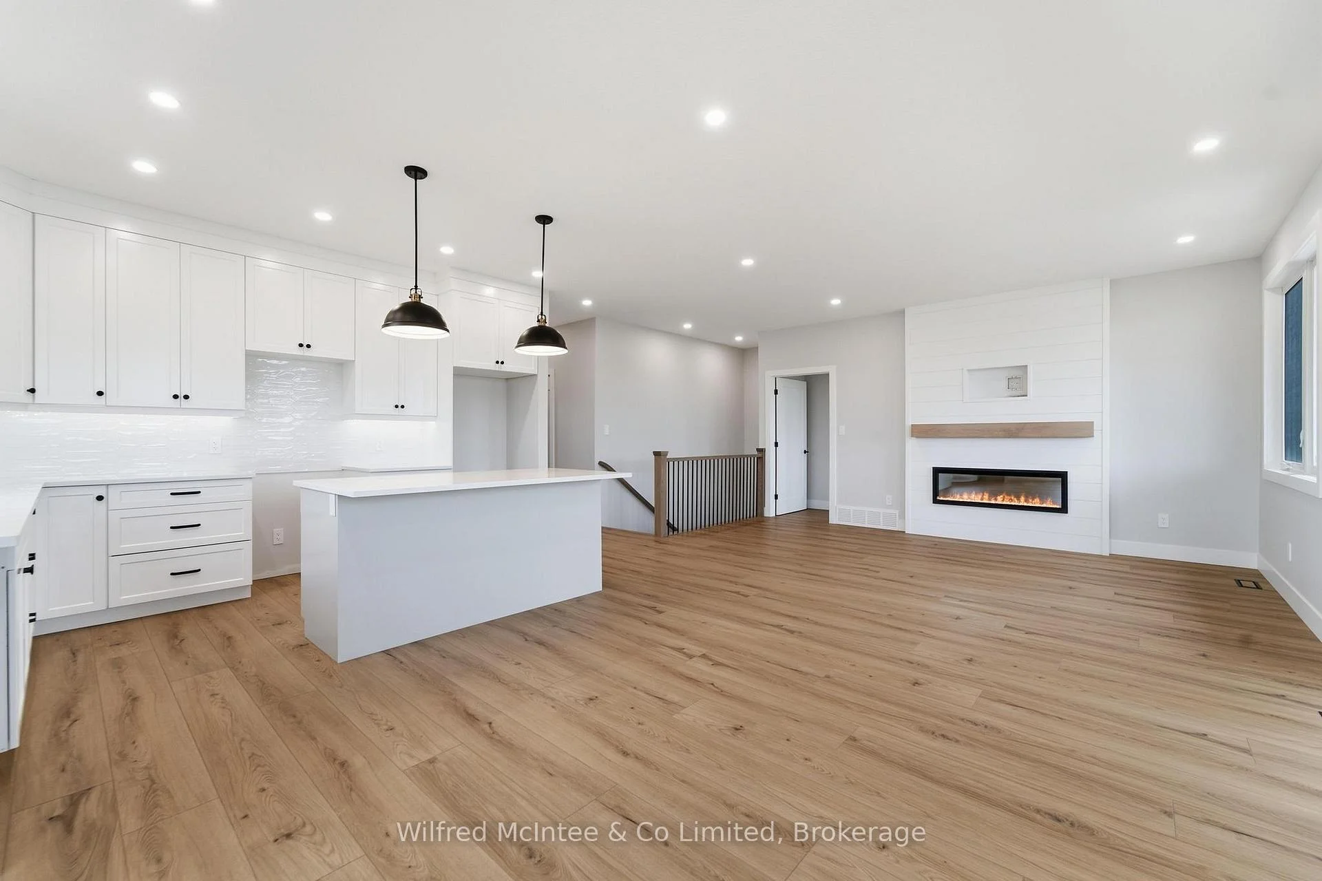Photo 20 of 38 Galen Street, South Bruce — HOMEH