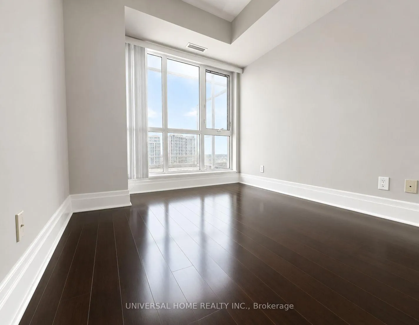 Photo 8 of Unit 501, 39 Upper Duke Crescent, Markham, Unionville — HOMEH