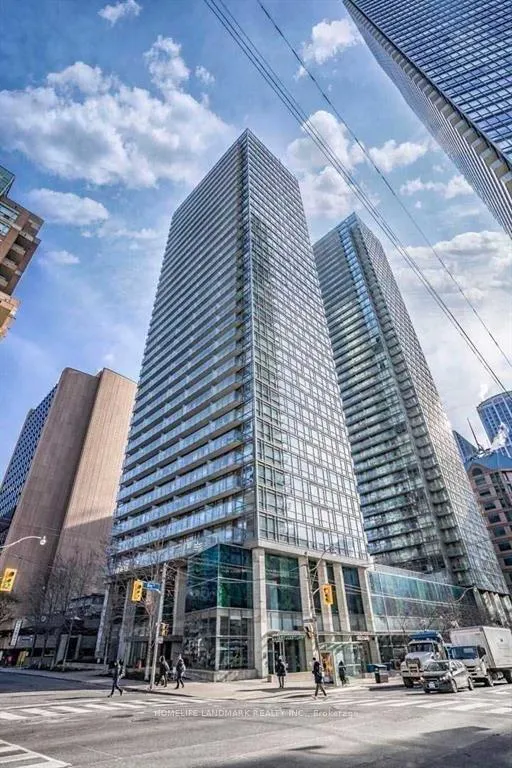 Photo 2 of Unit 608, 37 Grosvenor Street, Toronto, Bay Street Corridor — HOMEH