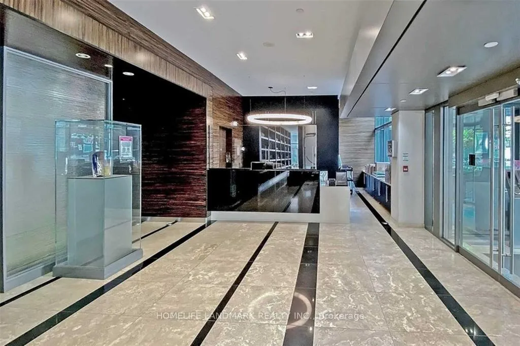 Photo 4 of Unit 608, 37 Grosvenor Street, Toronto, Bay Street Corridor — HOMEH