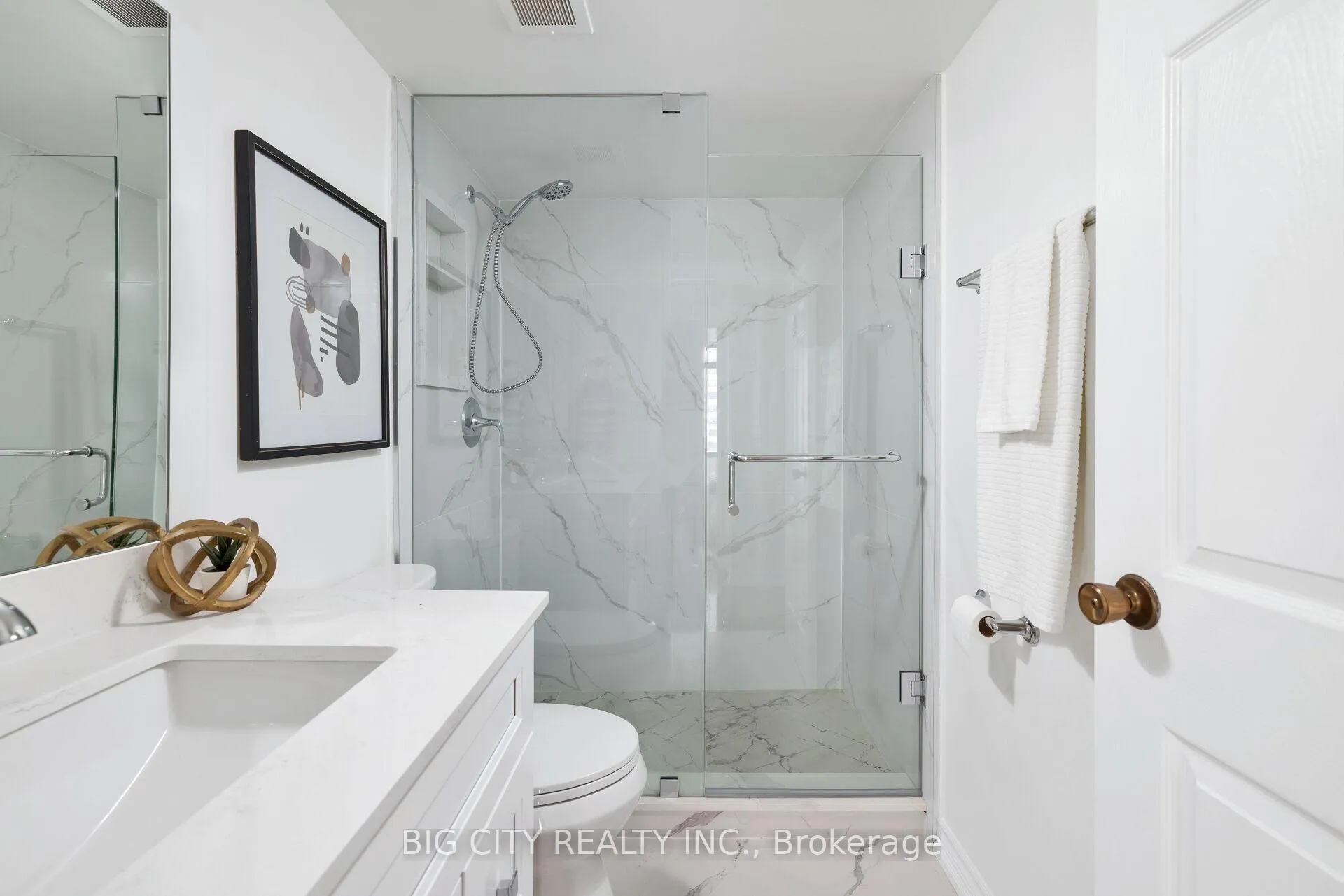 Photo 6 of Unit 1206, 3300 Don Mills Road, North York, Don Valley Village — HOMEH