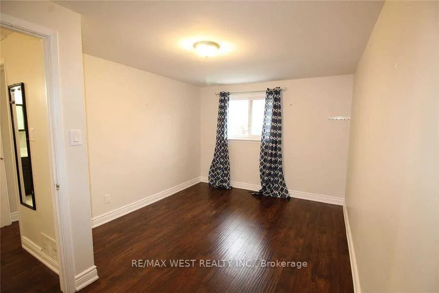 Photo 9 of Unit Upper, 11 Tindale Road, Brampton, Madoc — HOMEH