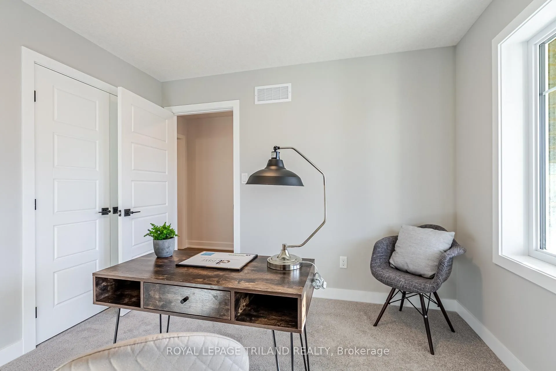 Photo 11 of 134 Styles Drive, St. Thomas — HOMEH