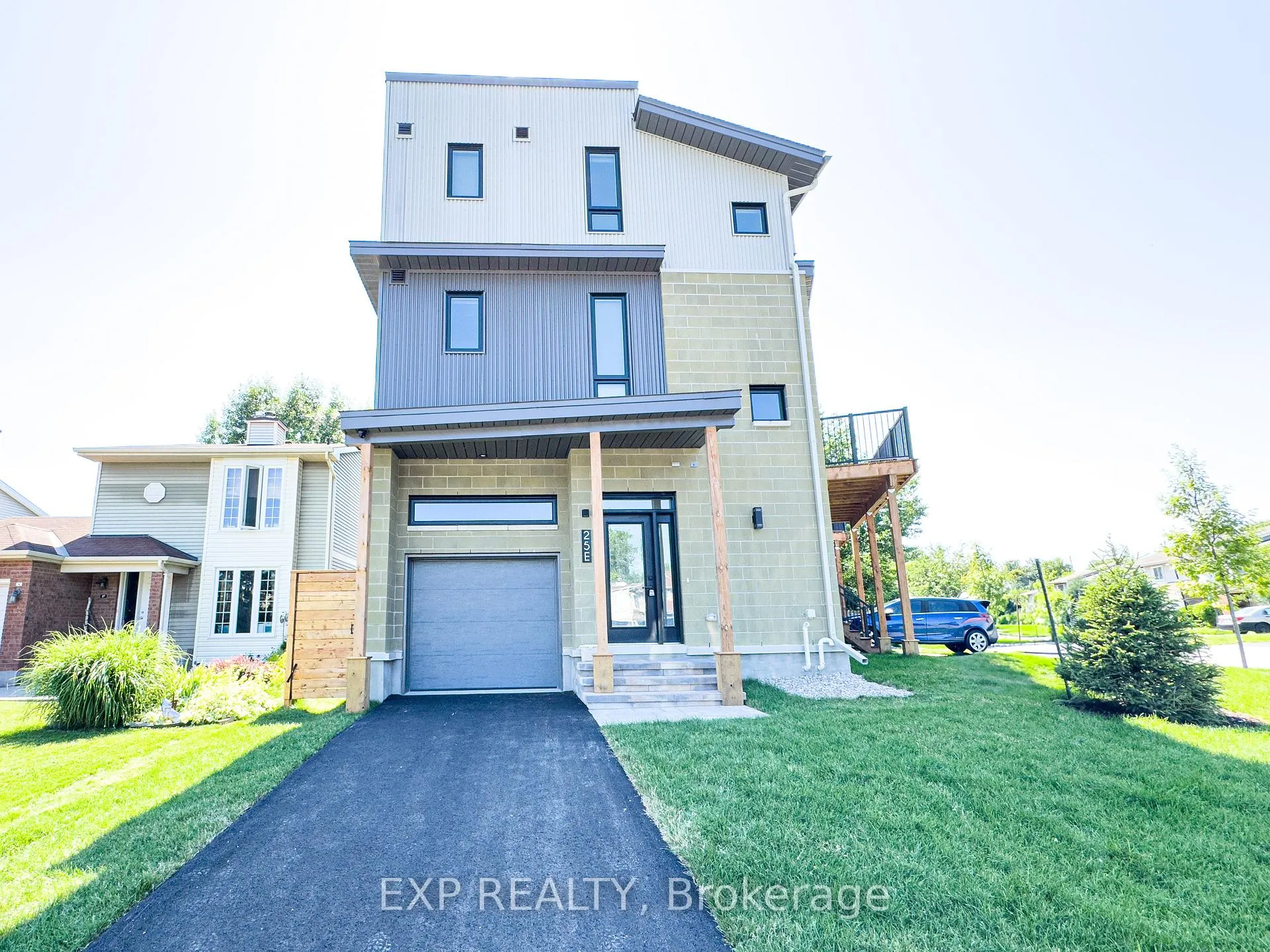 Photo 1 of Unit E, 25 Fair Oaks Crescent E, Ottawa, Craig Henry/Woodvale — HOMEH
