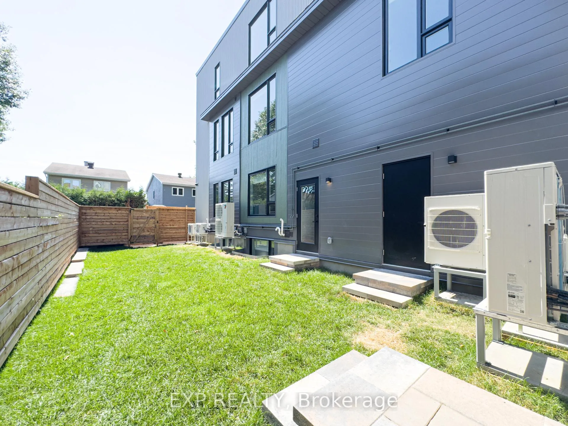 Photo 28 of Unit E, 25 Fair Oaks Crescent E, Ottawa, Craig Henry/Woodvale — HOMEH