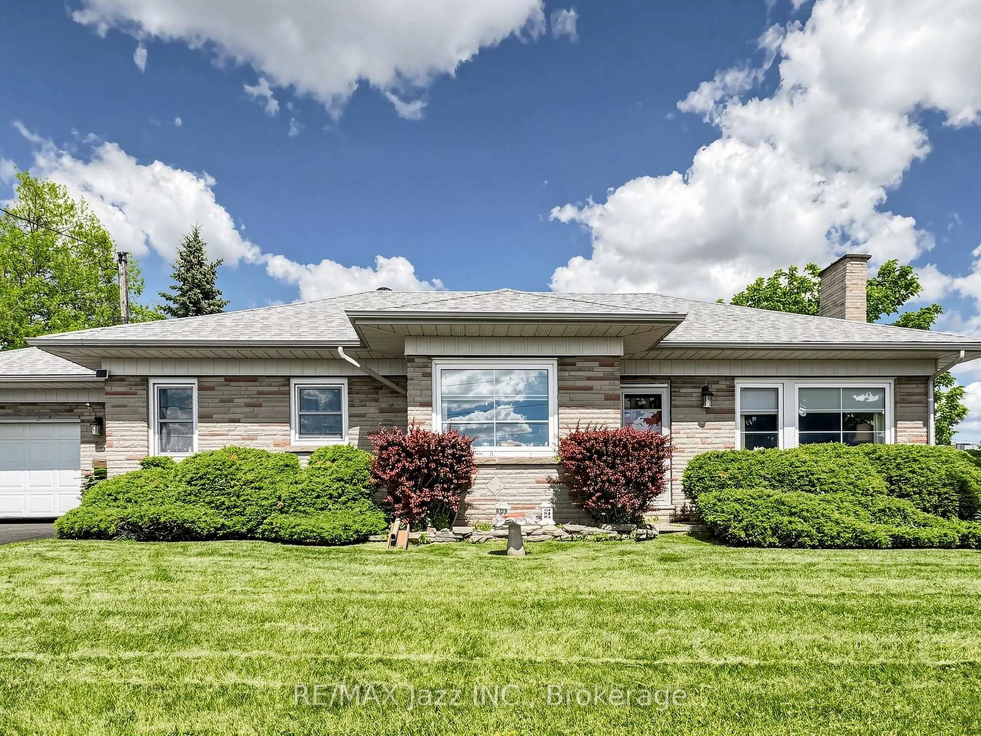 Photo 7 of 83 Stevenson Road N, Oshawa, McLaughlin — HOMEH