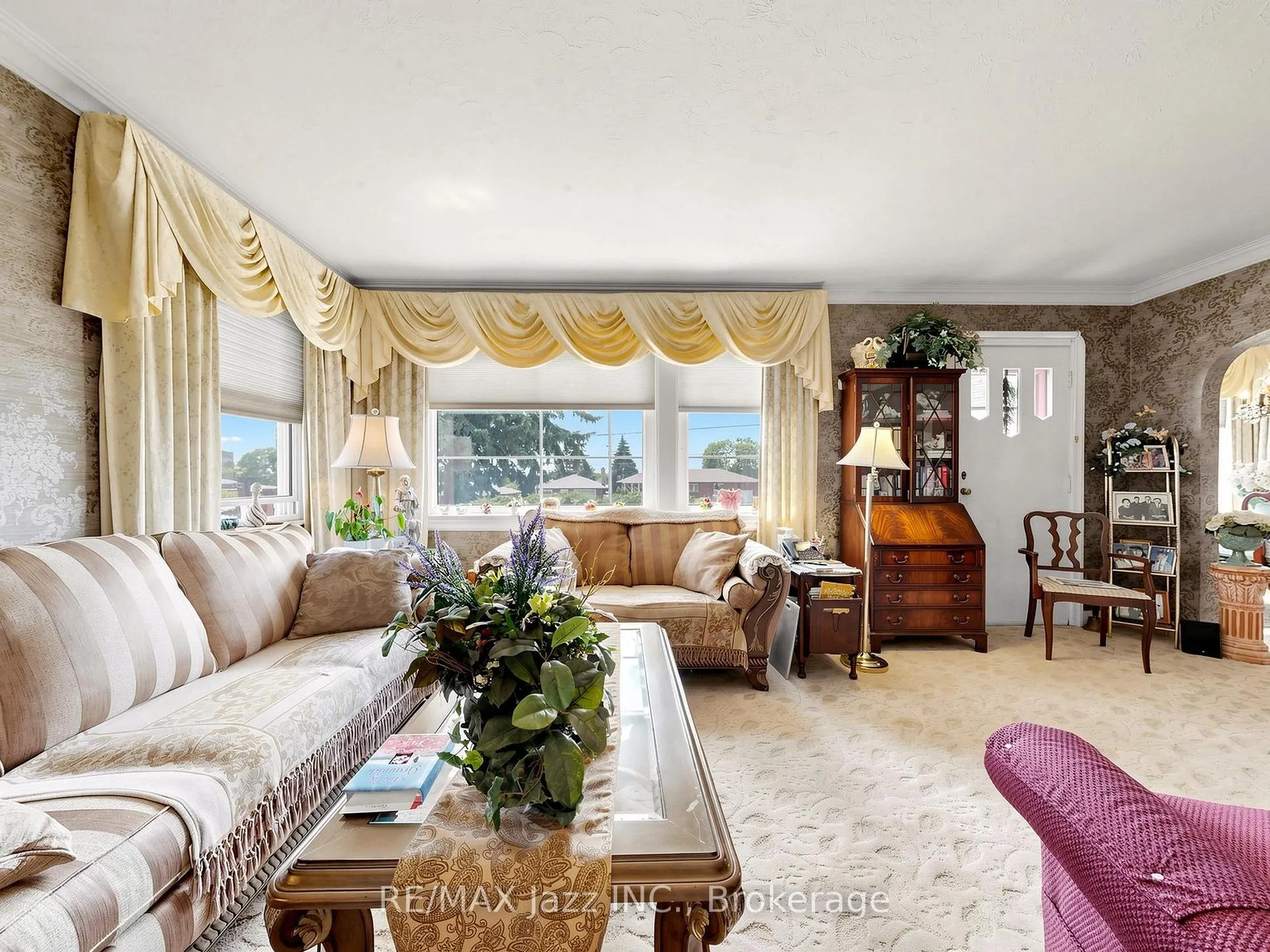 Photo 8 of 83 Stevenson Road N, Oshawa, McLaughlin — HOMEH