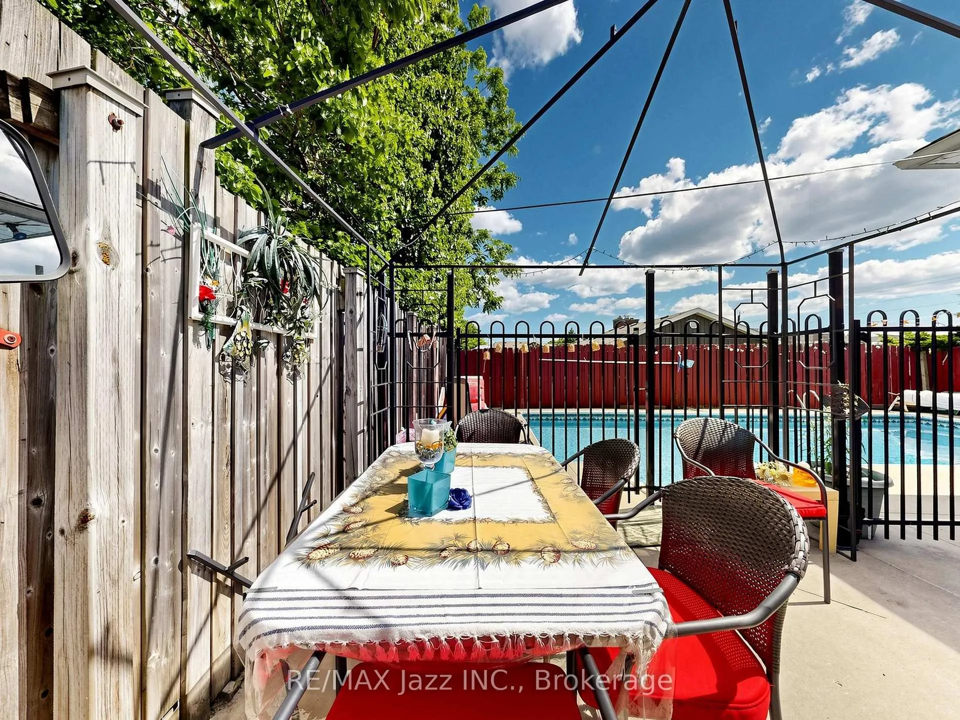 Photo 45 of 83 Stevenson Road N, Oshawa, McLaughlin — HOMEH