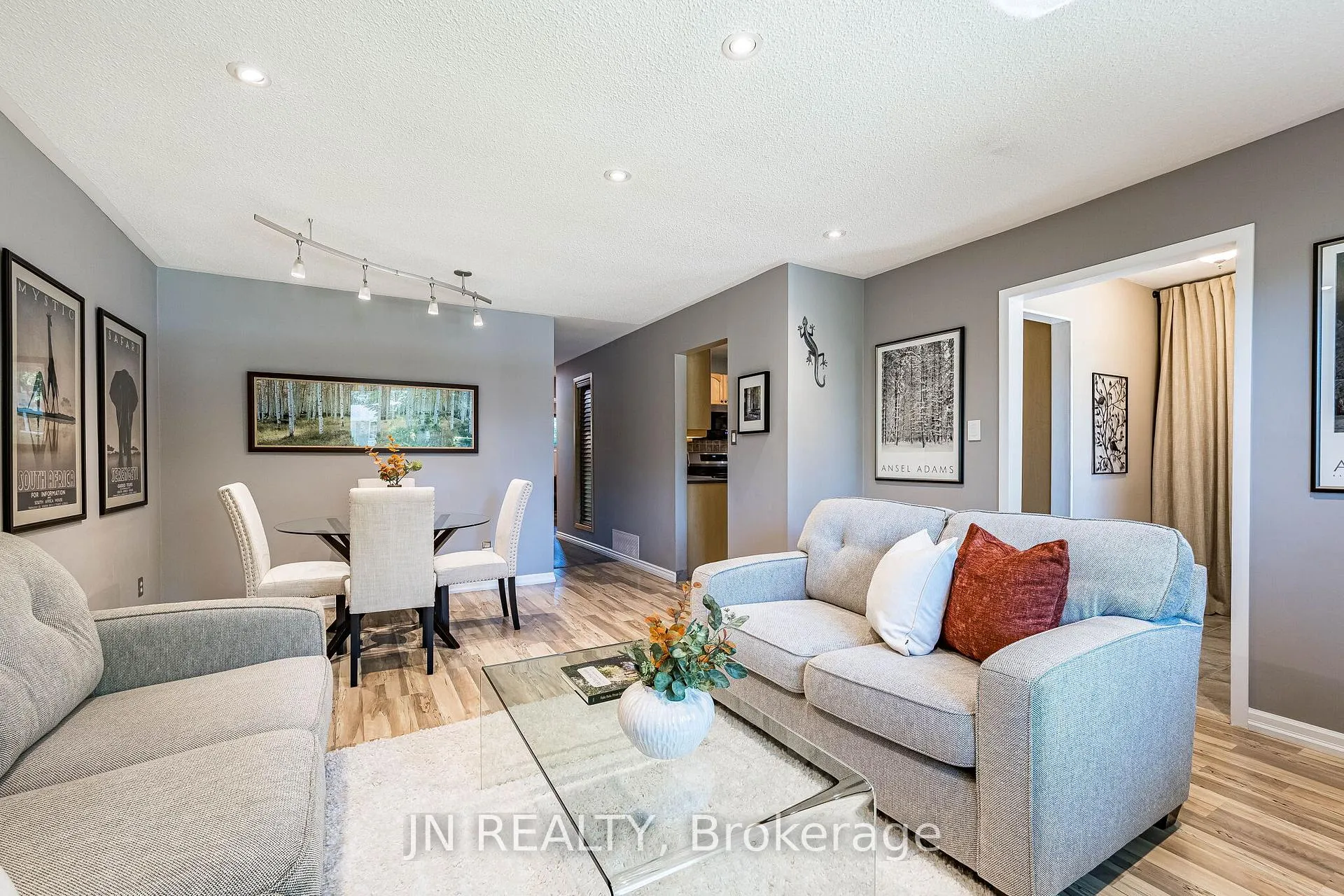 Photo 12 of 32 Barkwood Court, Brampton, Madoc — HOMEH