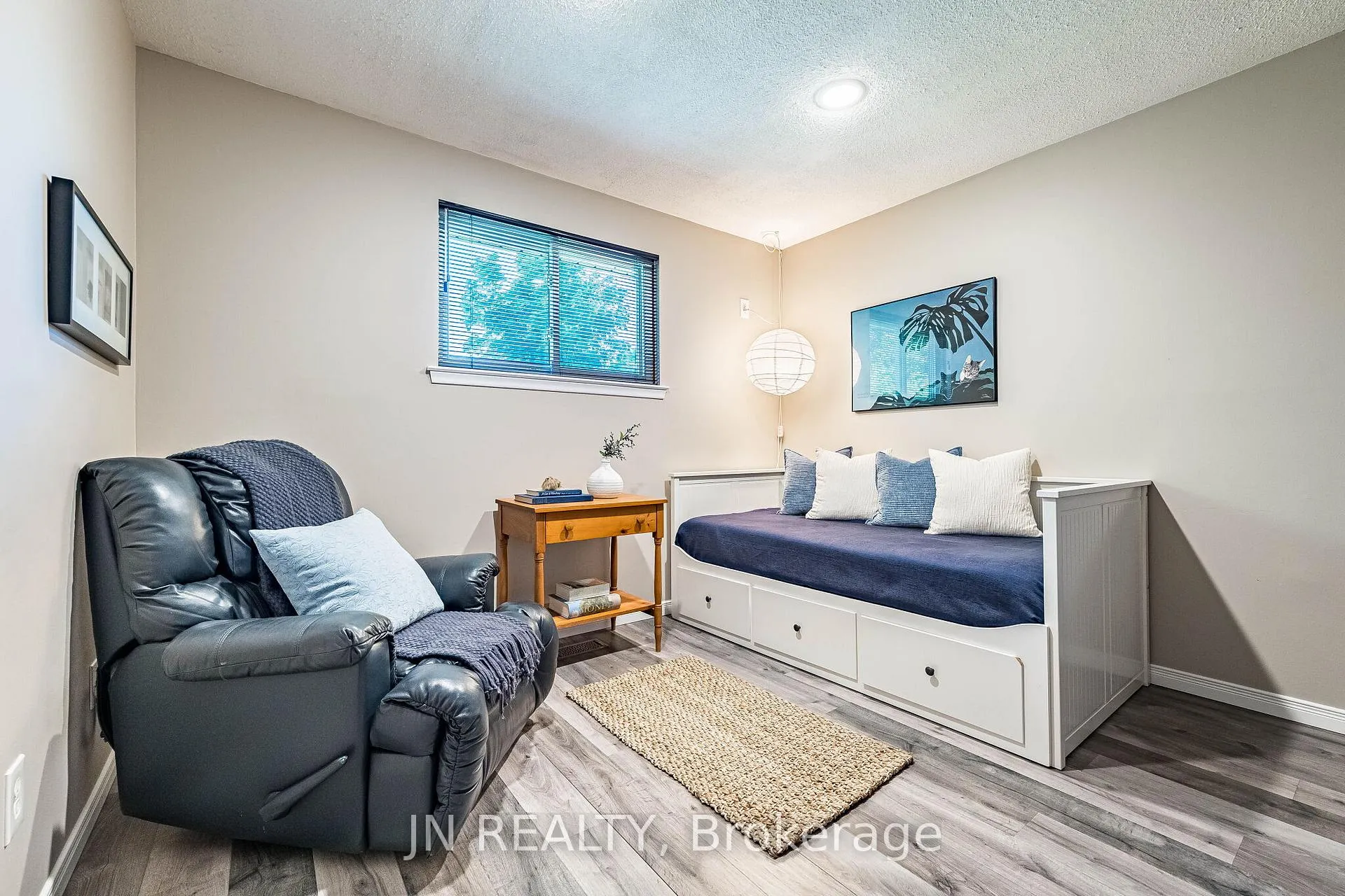 Photo 23 of 32 Barkwood Court, Brampton, Madoc — HOMEH