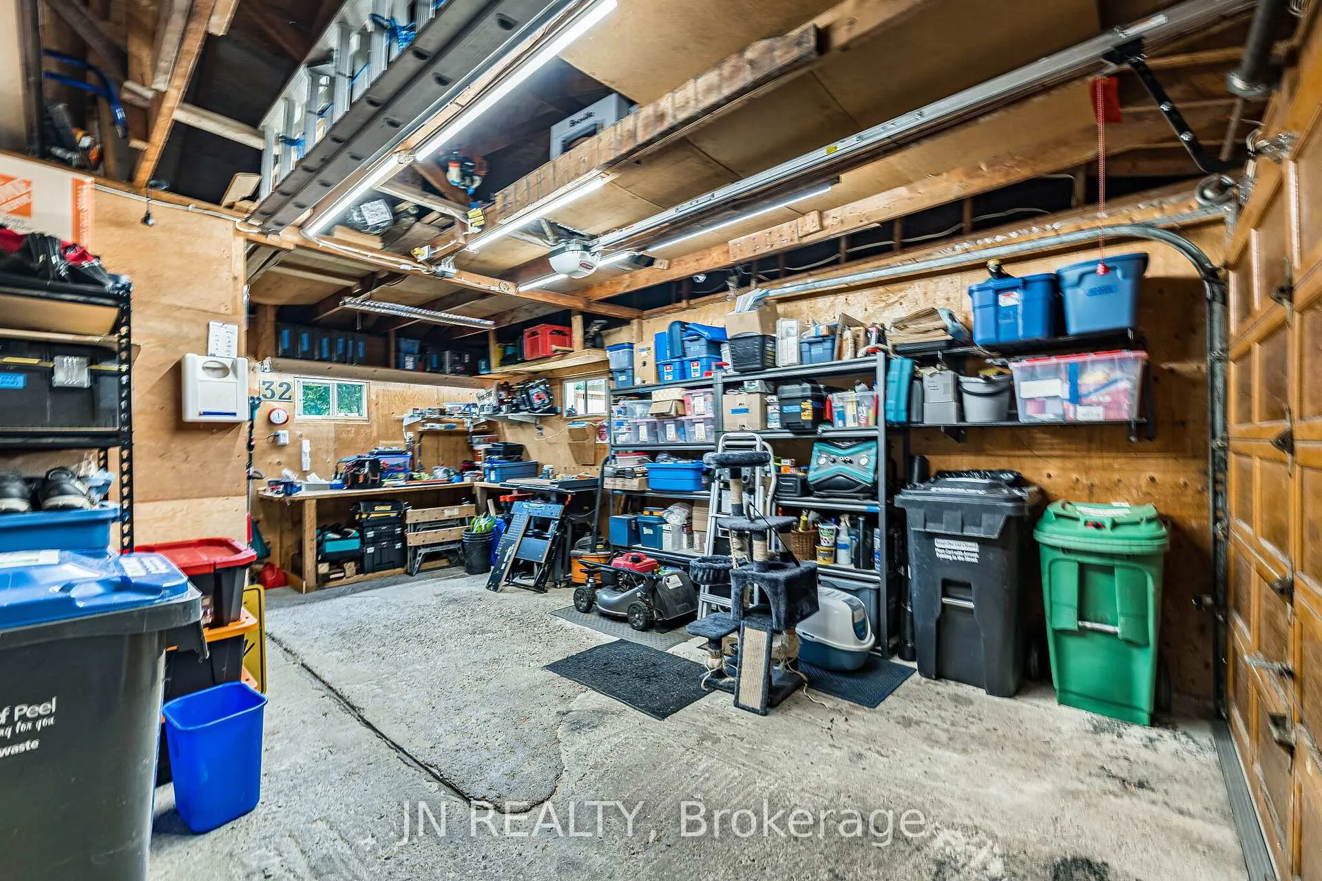 Photo 38 of 32 Barkwood Court, Brampton, Madoc — HOMEH