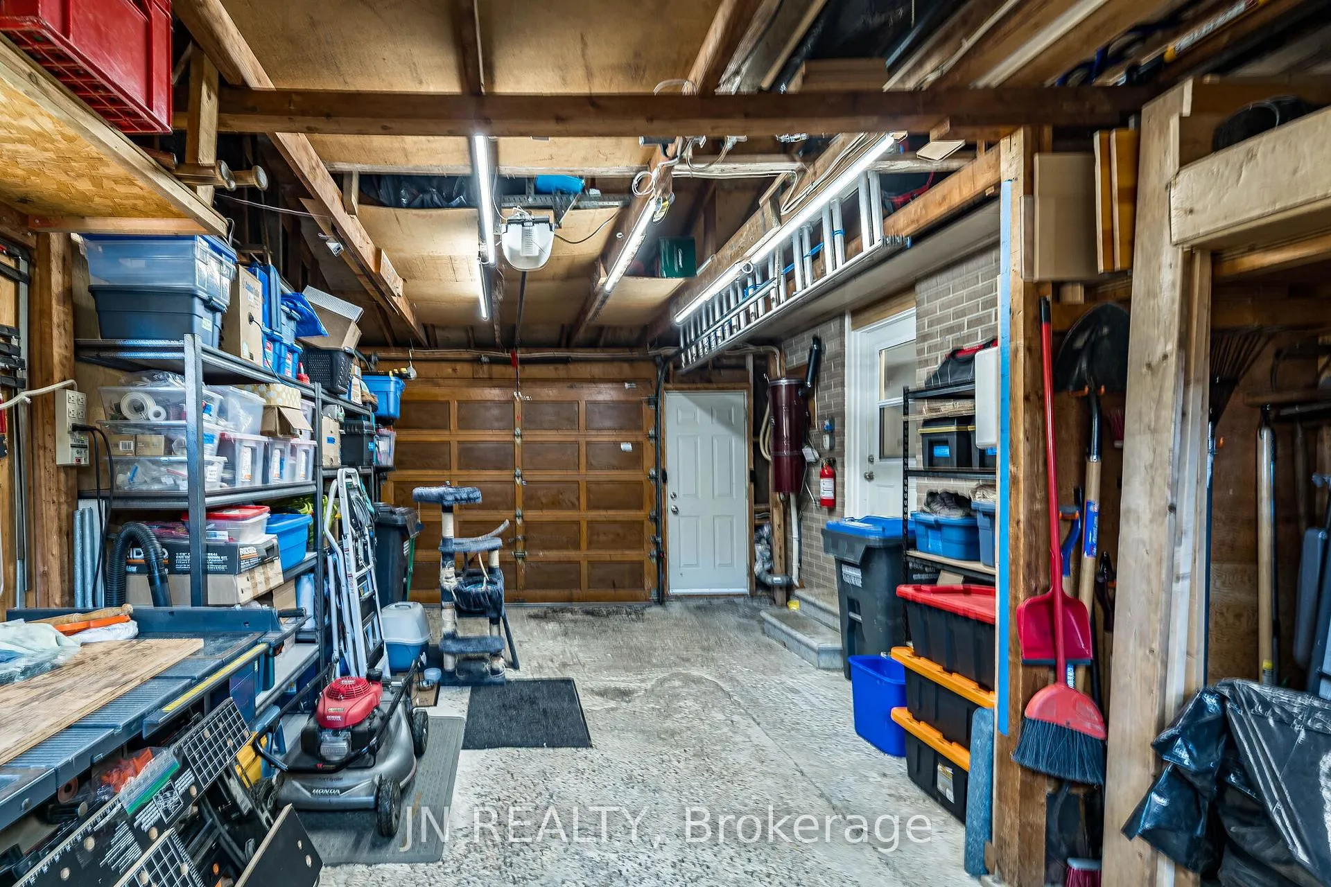 Photo 39 of 32 Barkwood Court, Brampton, Madoc — HOMEH