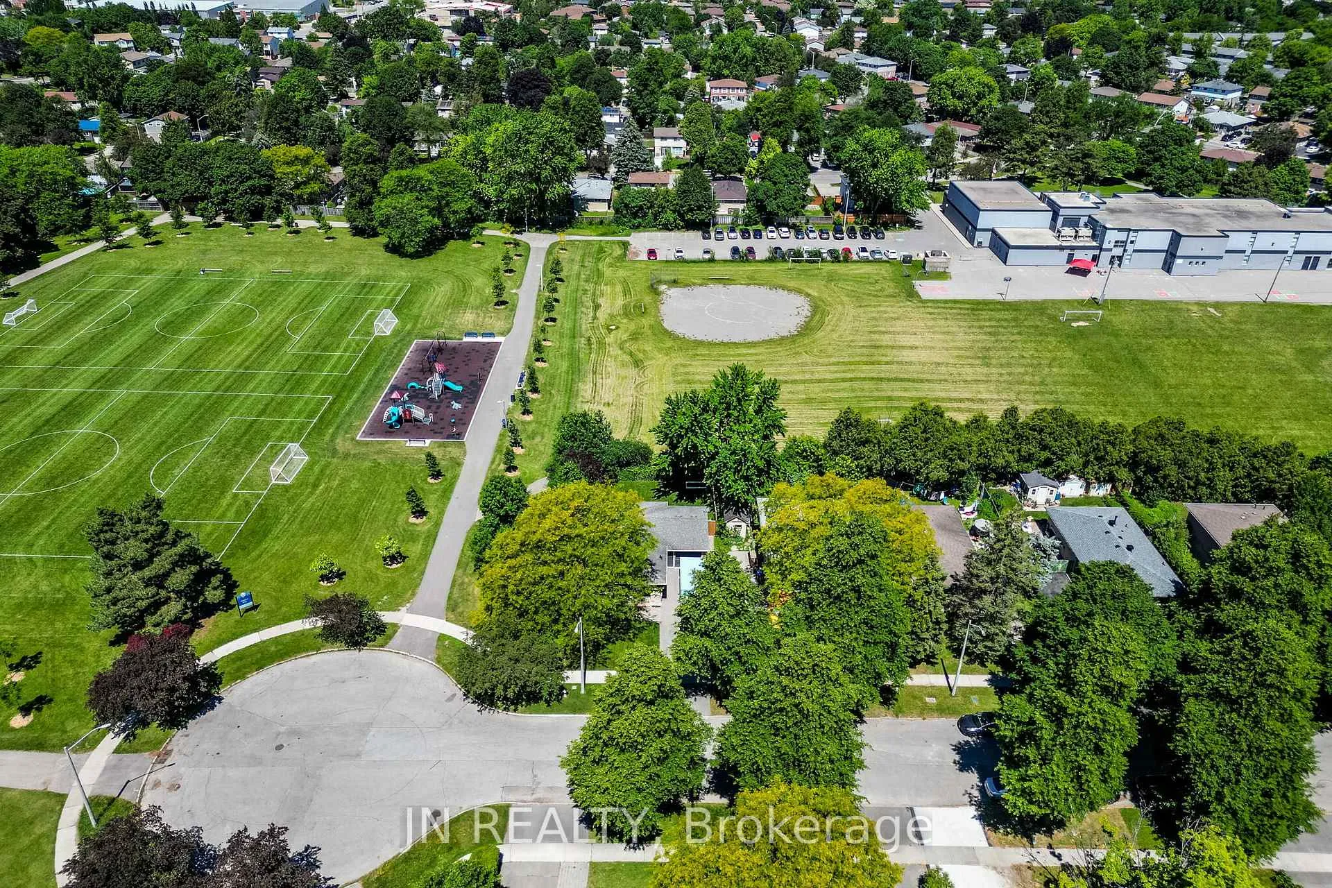 Photo 43 of 32 Barkwood Court, Brampton, Madoc — HOMEH