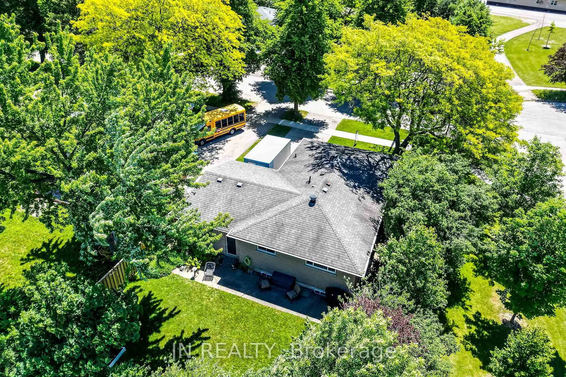 Photo 45 of 32 Barkwood Court, Brampton, Madoc — HOMEH