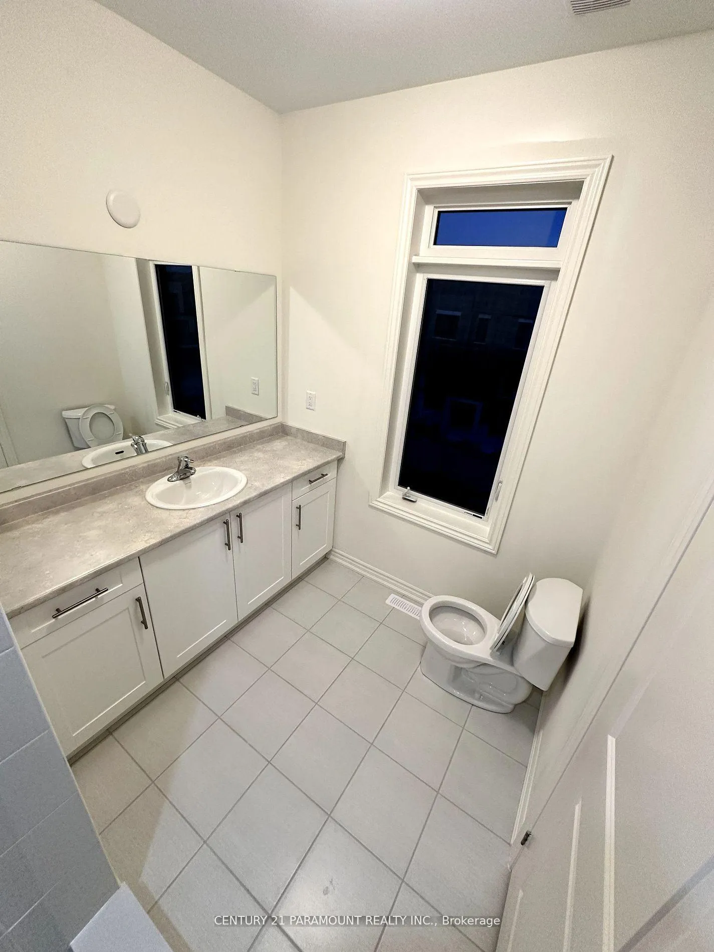 Photo 13 of 532 Danks Rdg Drive W, Ajax, South East — HOMEH