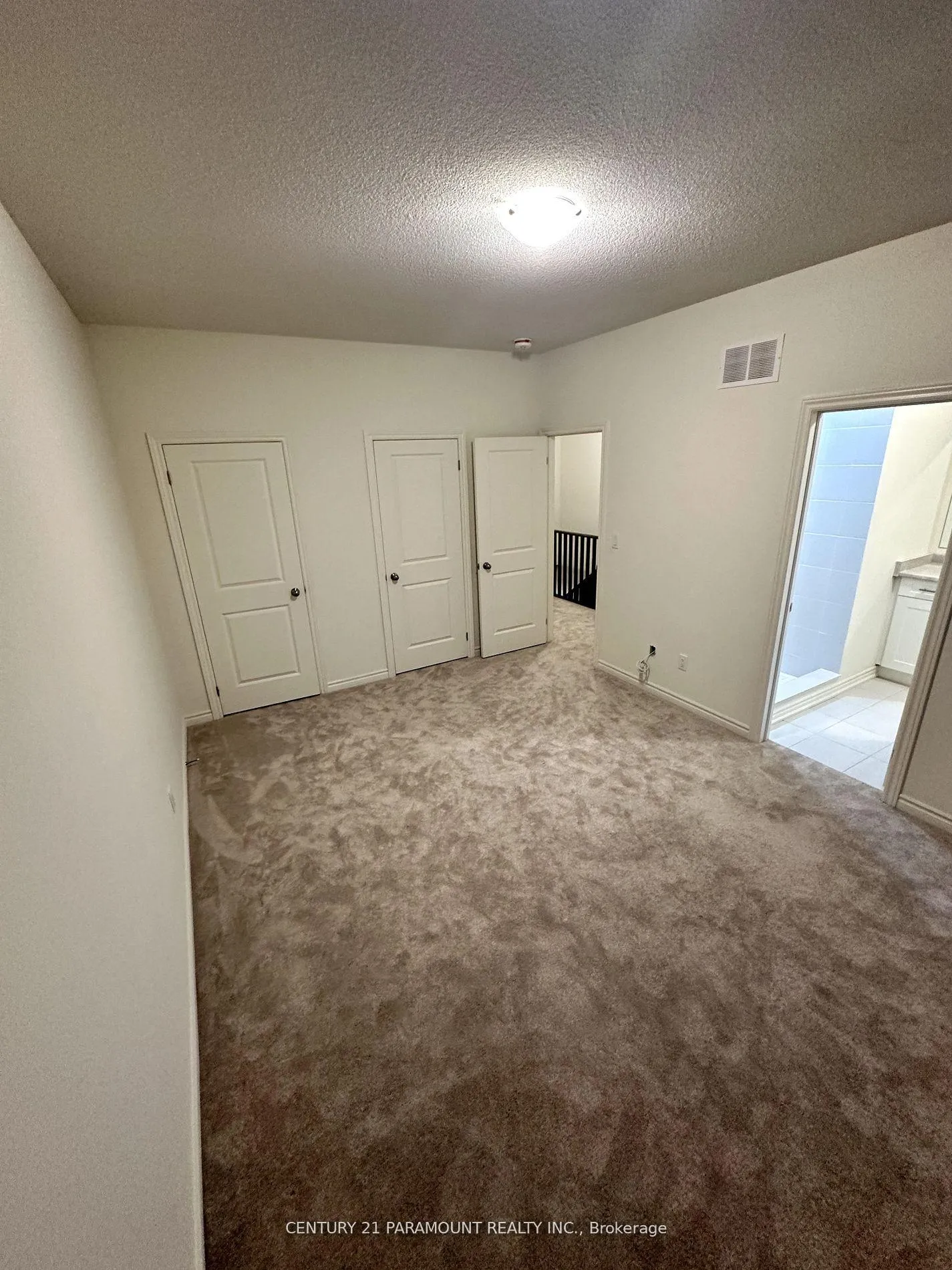Photo 17 of 532 Danks Rdg Drive W, Ajax, South East — HOMEH