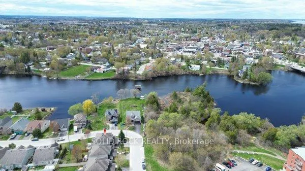 Photo 36 of 4 Short Road, Arnprior, Arnprior — HOMEH