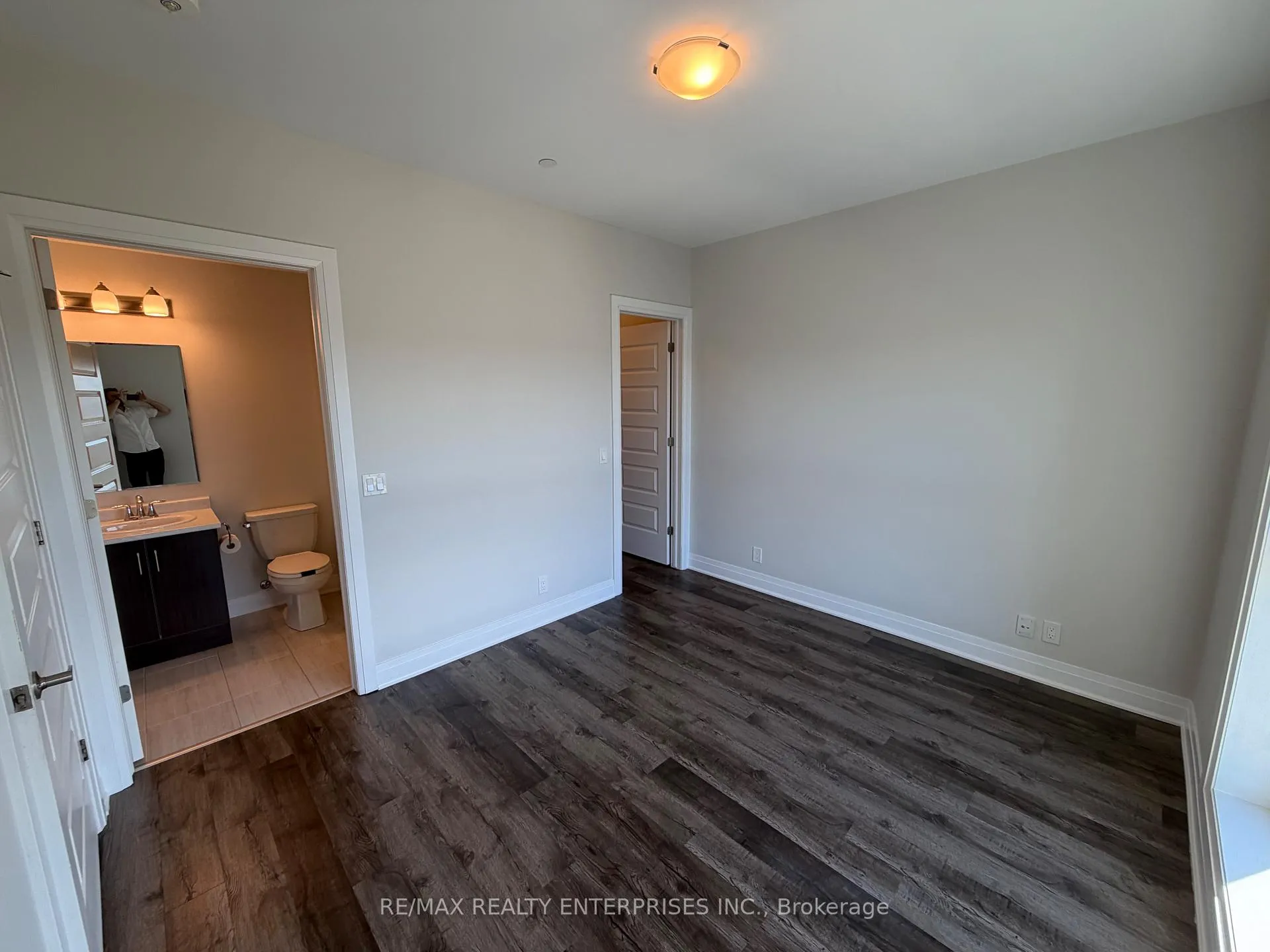 Photo 9 of Unit 529, 102 Grovewood Common, Oakville, Glenorchy — HOMEH