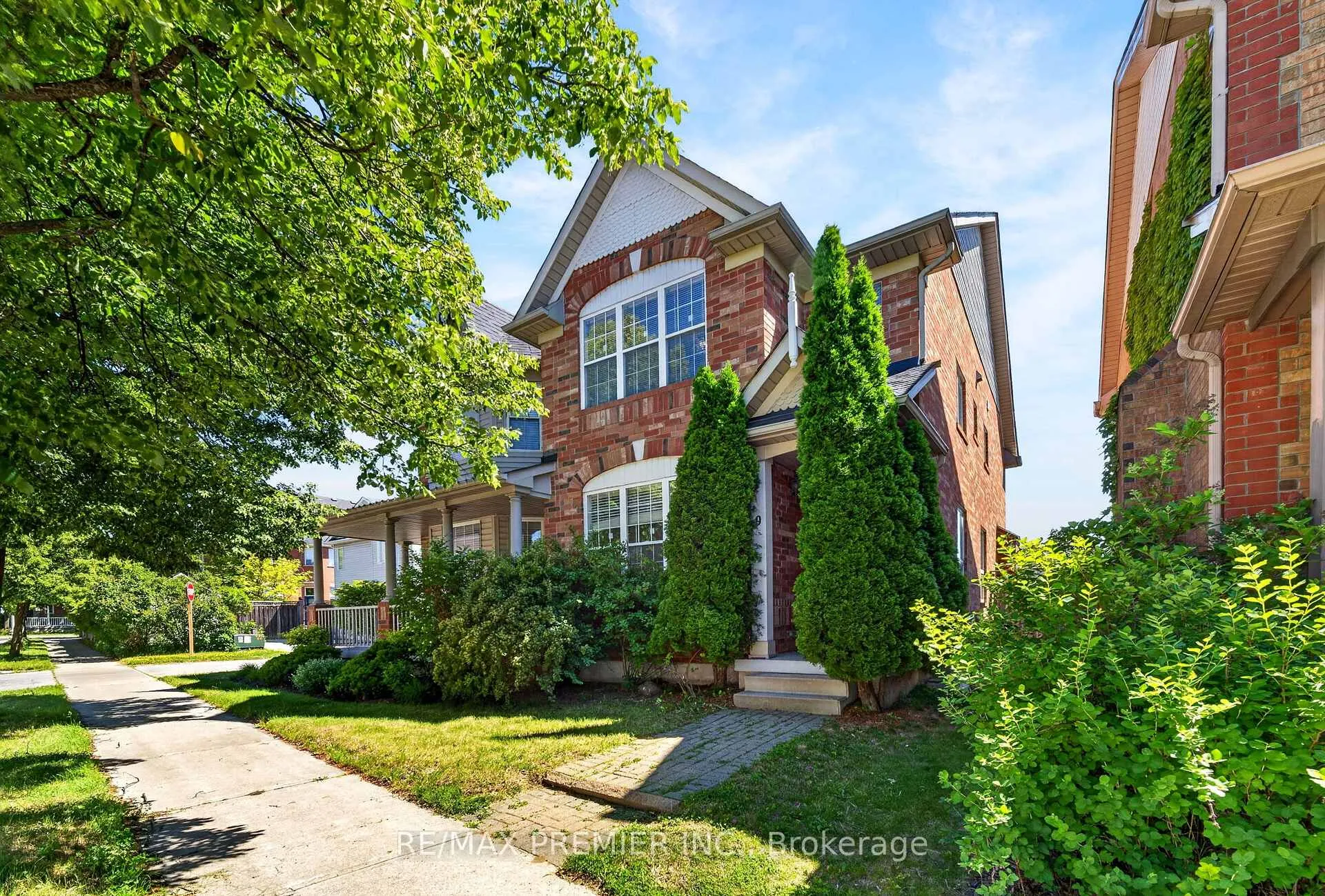 Photo 1 of 9 Pascoe Drive, Markham, Cornell — HOMEH