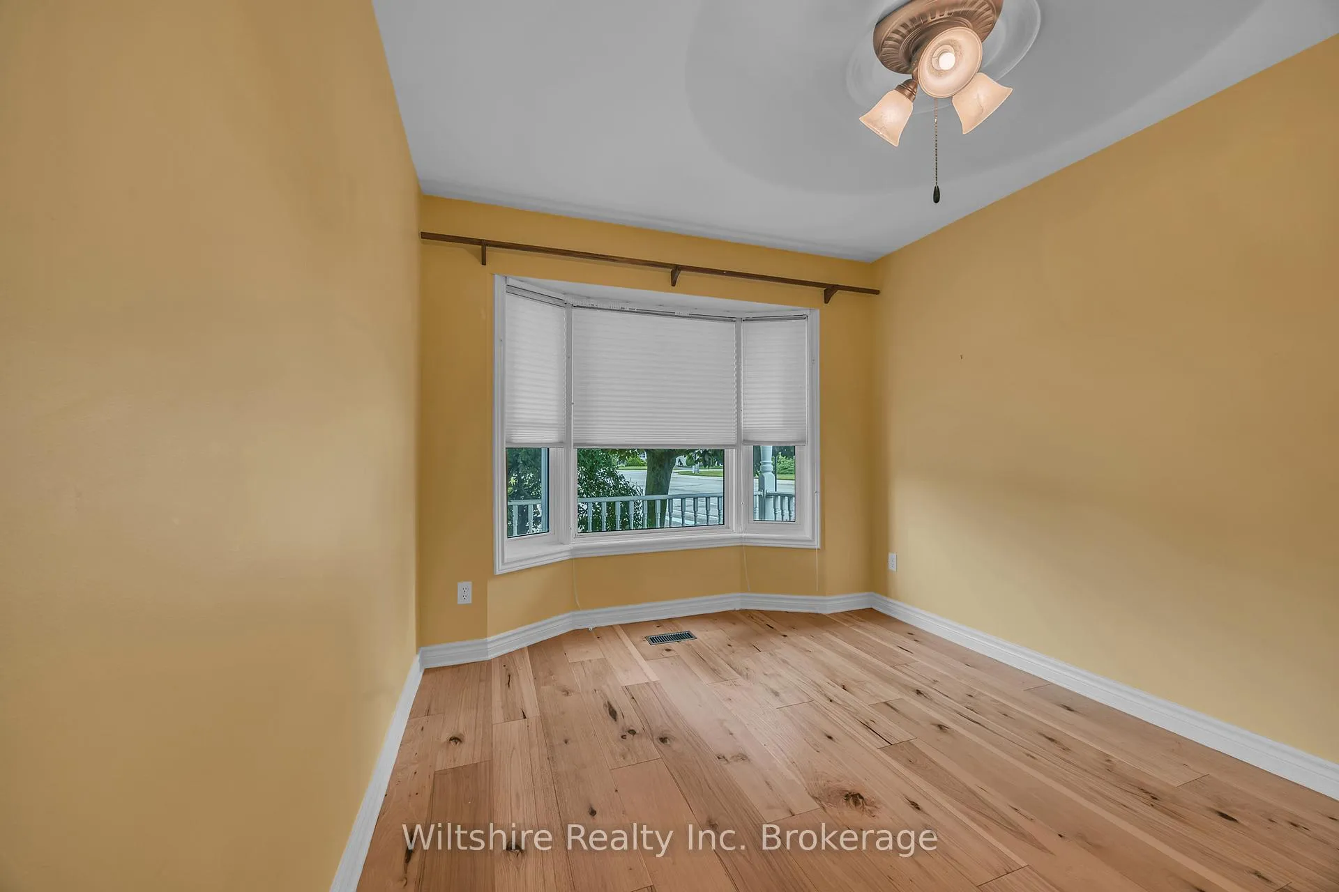 Photo 7 of 48 Sinclair Drive, Tillsonburg — HOMEH