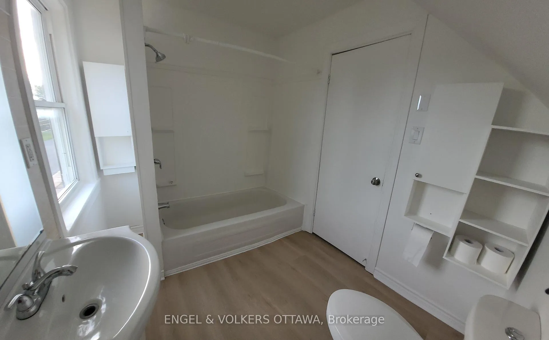 Photo 7 of 728 Laval Street, Casselman, Casselman — HOMEH