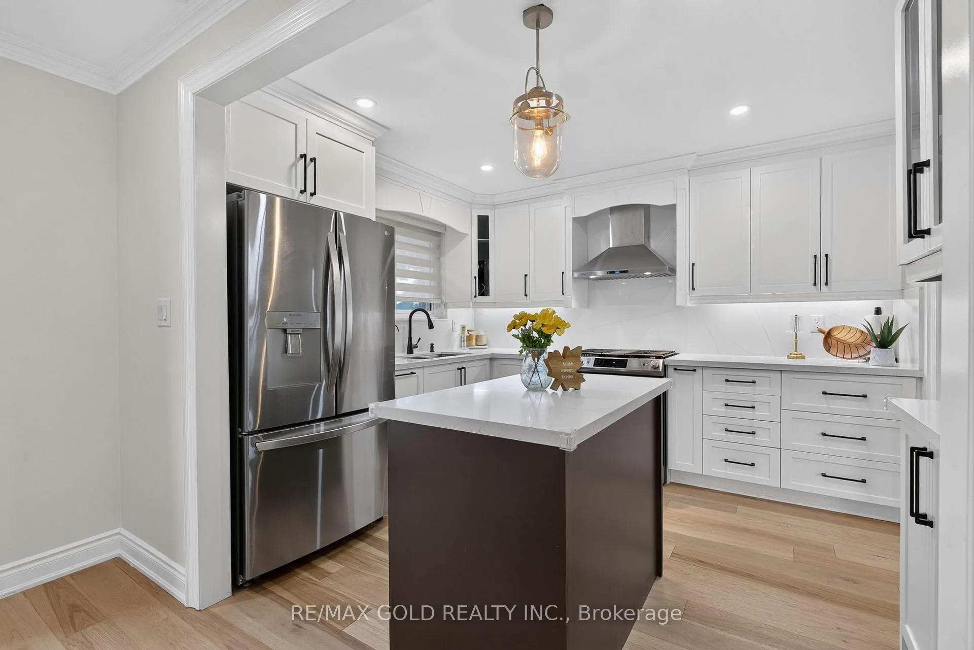 Photo 15 of 40 Devonshire Drive, Brampton, Southgate — HOMEH