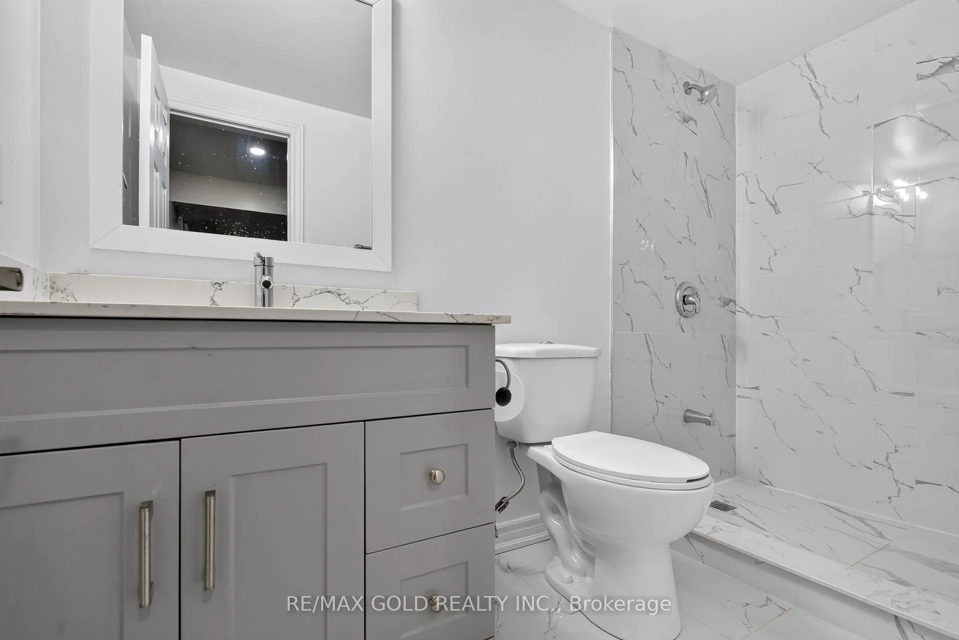 Photo 32 of 40 Devonshire Drive, Brampton, Southgate — HOMEH