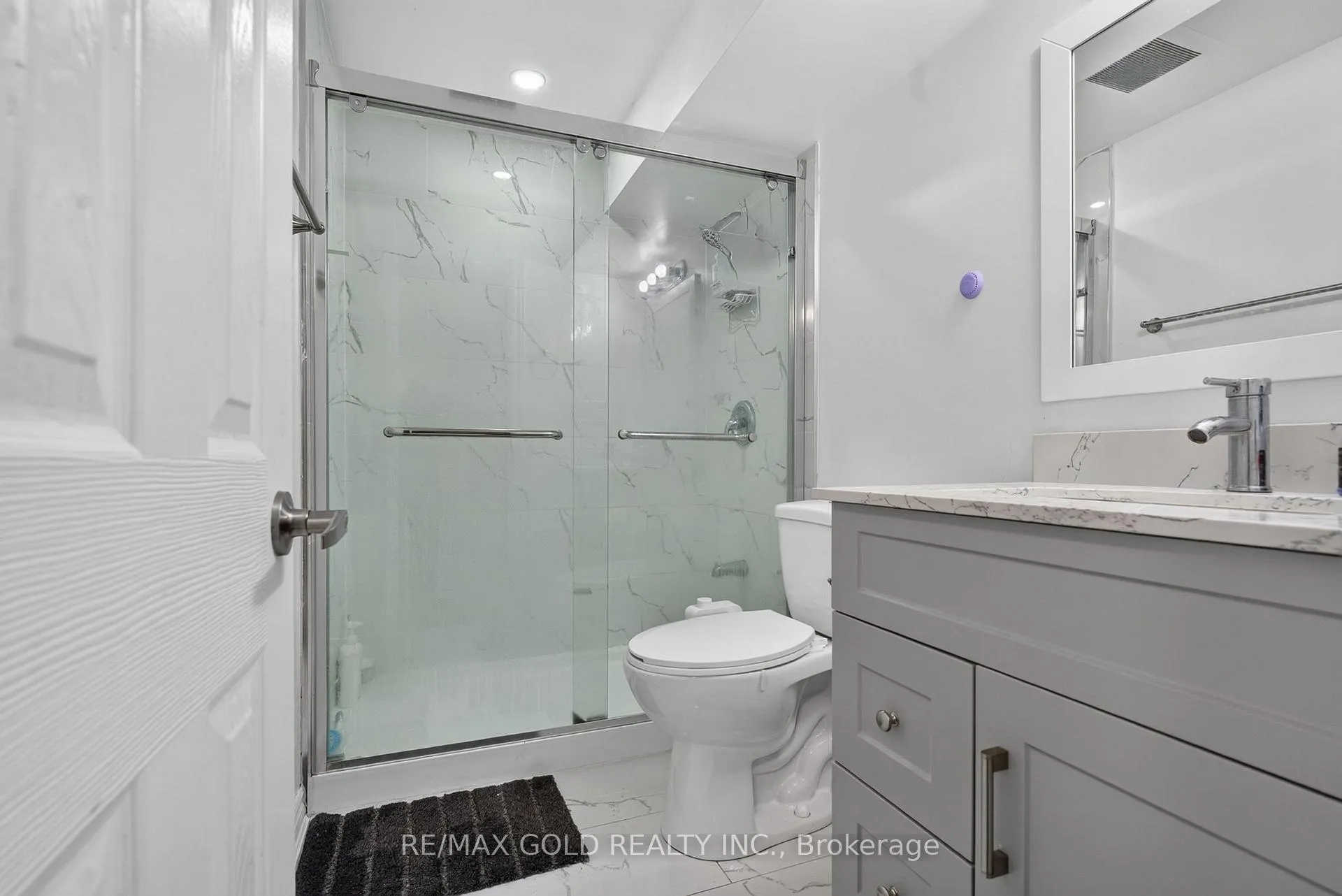 Photo 39 of 40 Devonshire Drive, Brampton, Southgate — HOMEH