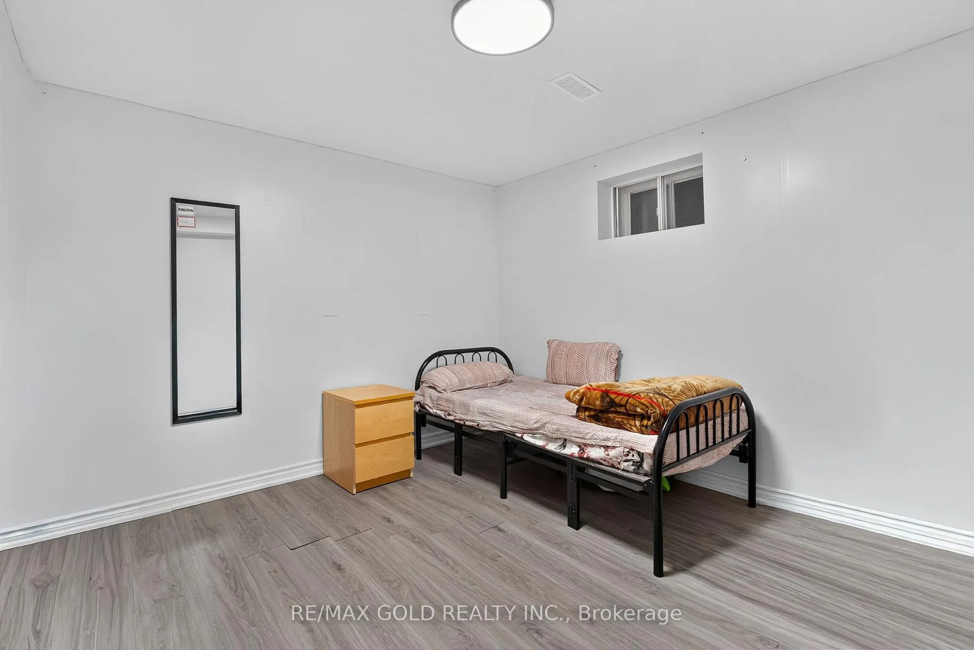 Photo 41 of 40 Devonshire Drive, Brampton, Southgate — HOMEH