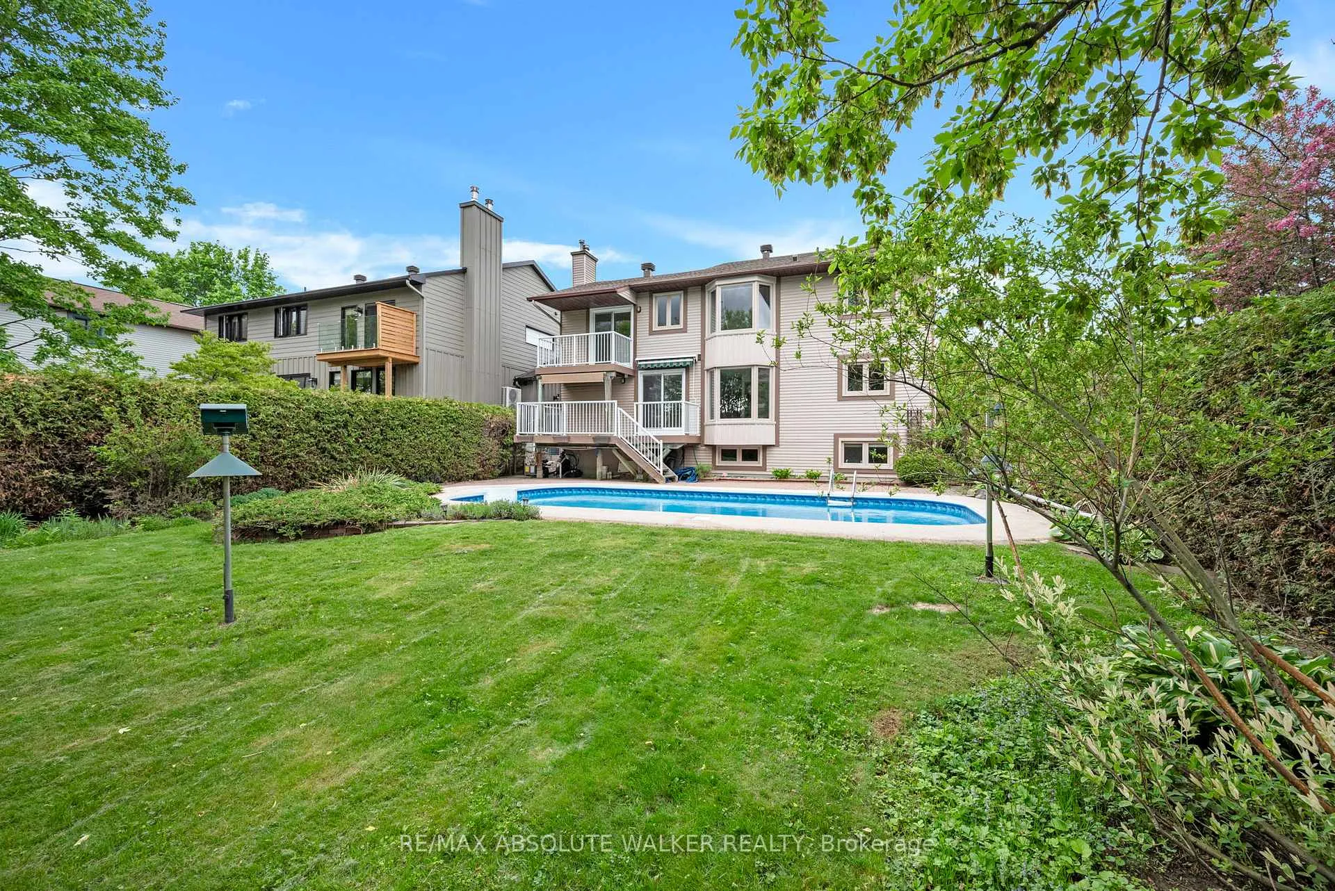 Photo 4 of 1410 Clay Court, Ottawa, Chateauneuf — HOMEH