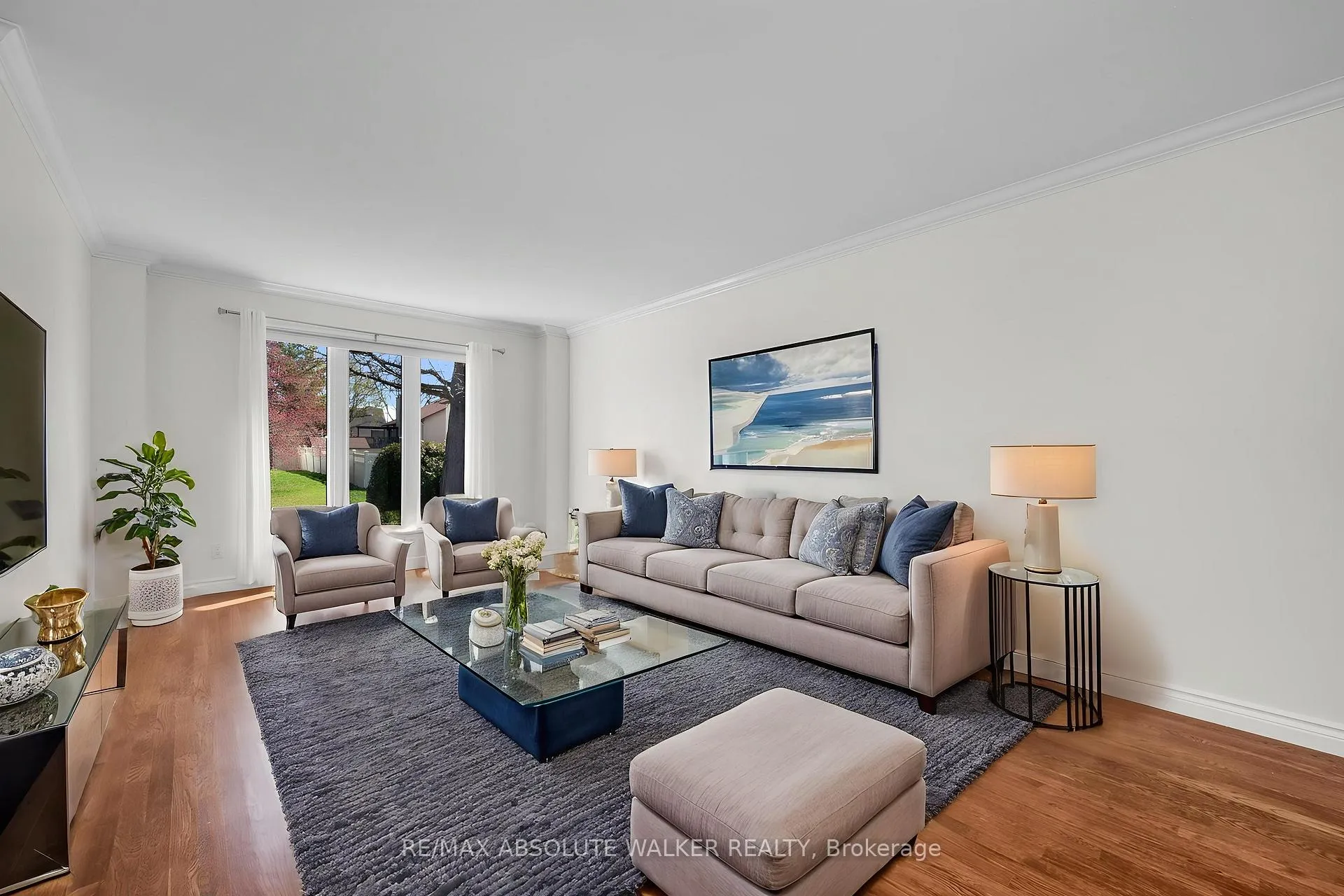 Photo 7 of 1410 Clay Court, Ottawa, Chateauneuf — HOMEH