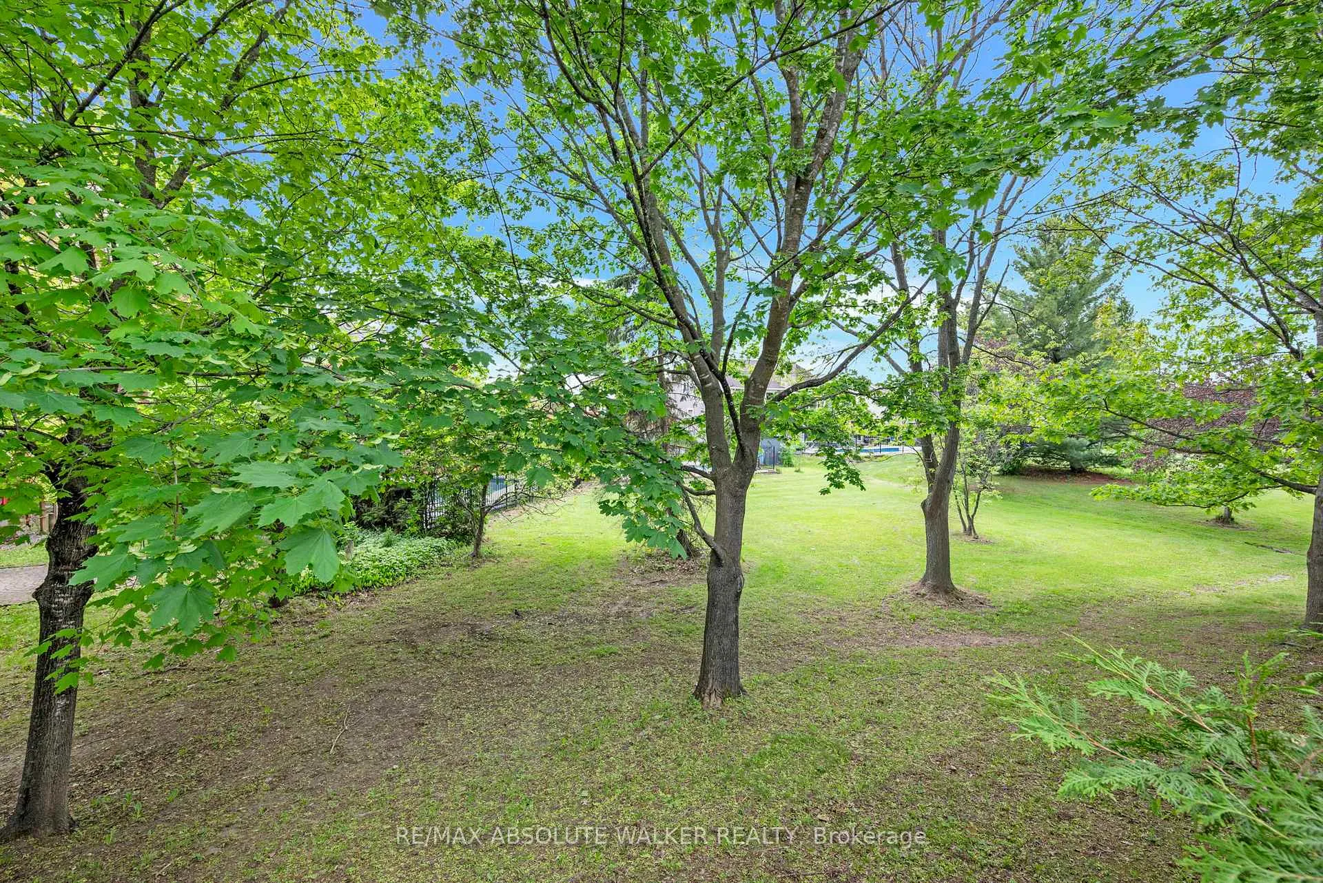 Photo 49 of 1410 Clay Court, Ottawa, Chateauneuf — HOMEH