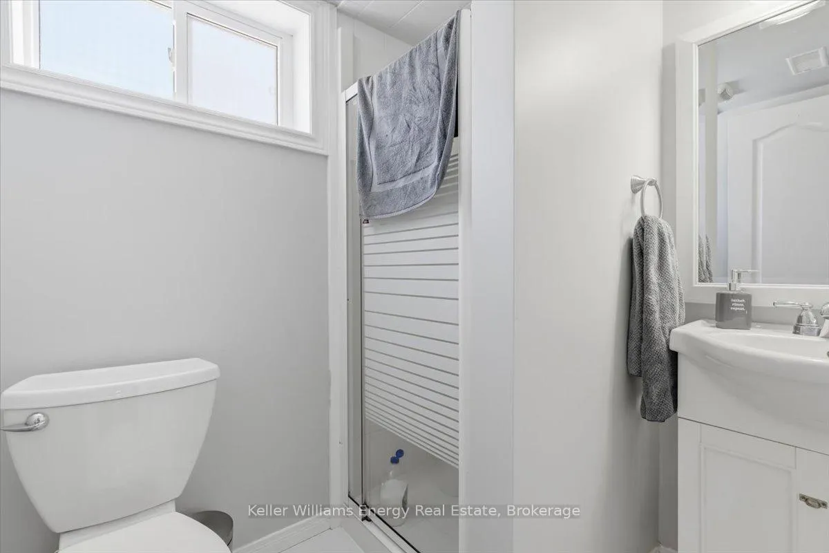 Photo 21 of 125 Wilson Road S, Oshawa, Donevan — HOMEH
