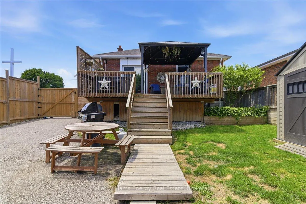 Photo 26 of 125 Wilson Road S, Oshawa, Donevan — HOMEH