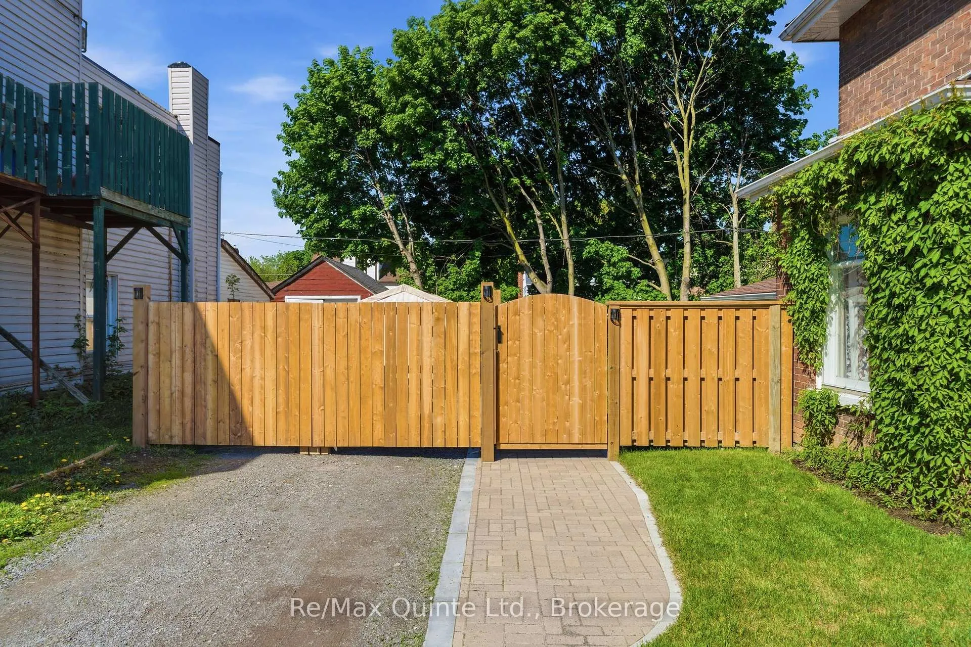 Photo 25 of 292 Coleman Street, Belleville, Belleville Ward — HOMEH
