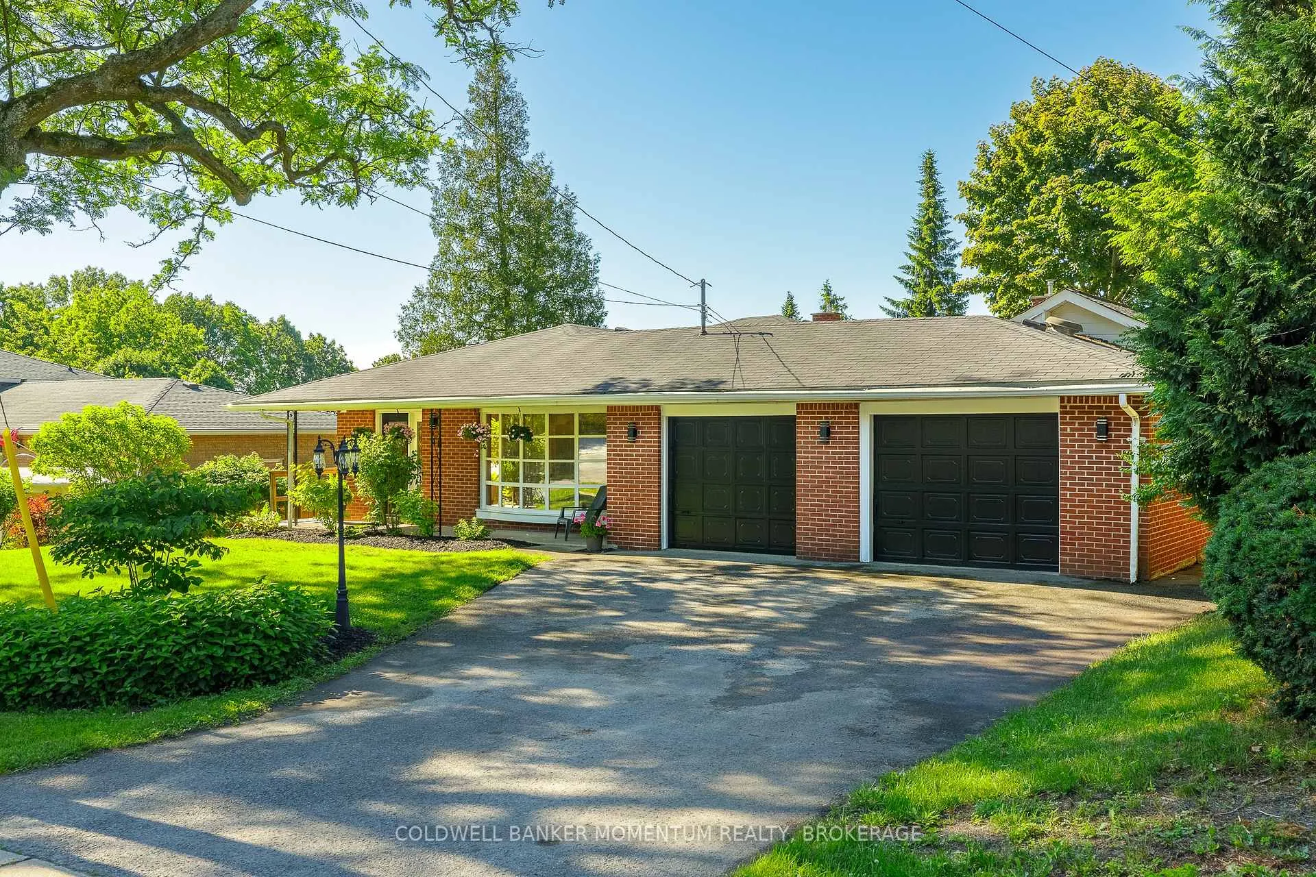 Photo 3 of 18 Pancake Lane, Pelham, Fonthill — HOMEH