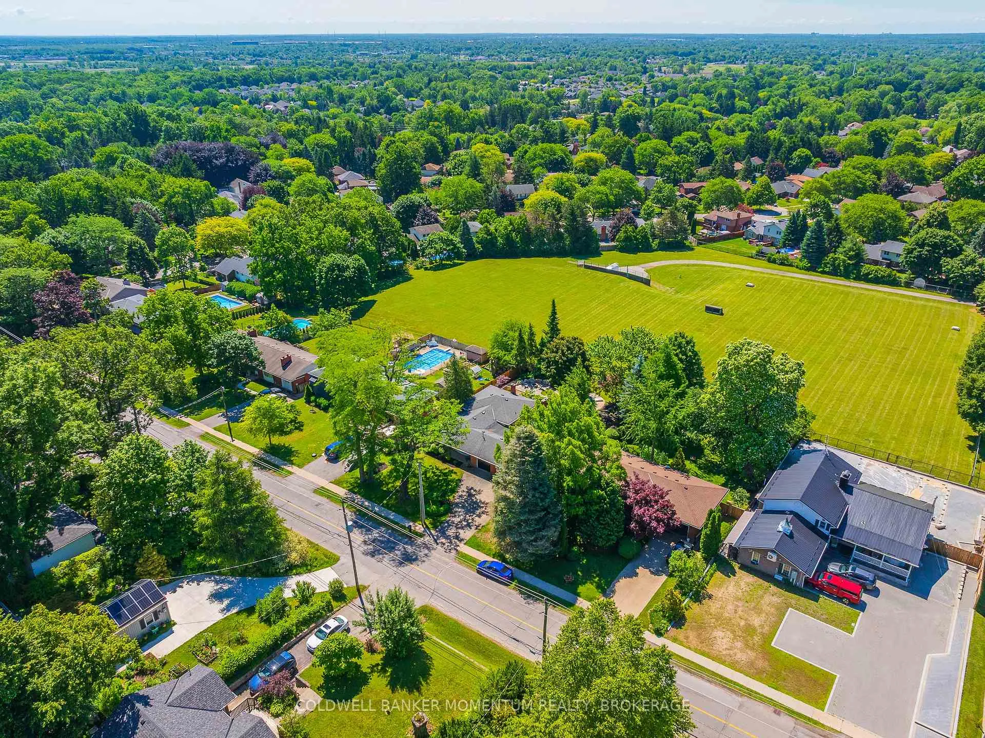Photo 58 of 18 Pancake Lane, Pelham, Fonthill — HOMEH