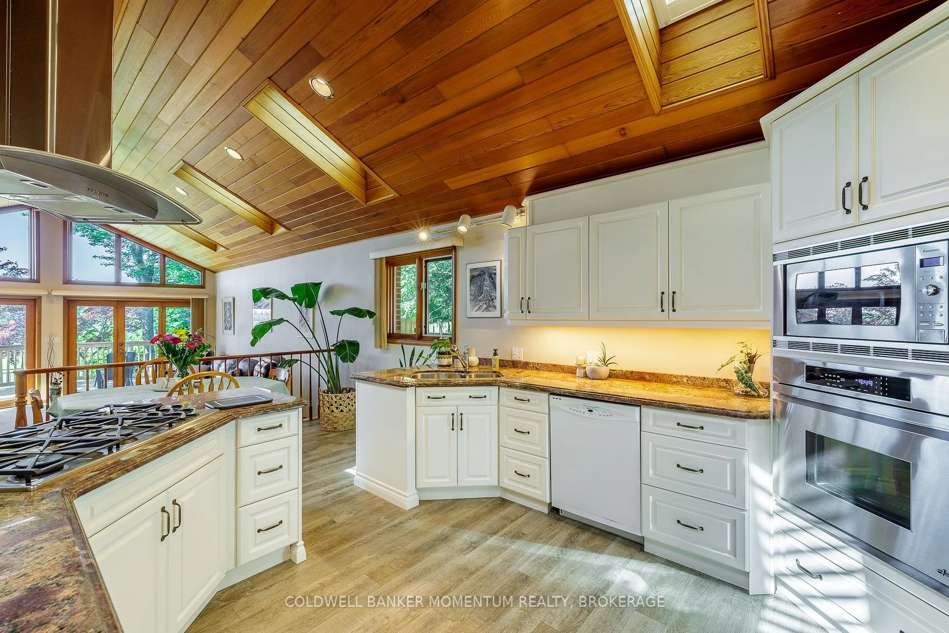 Photo 17 of 18 Pancake Lane, Pelham, Fonthill — HOMEH