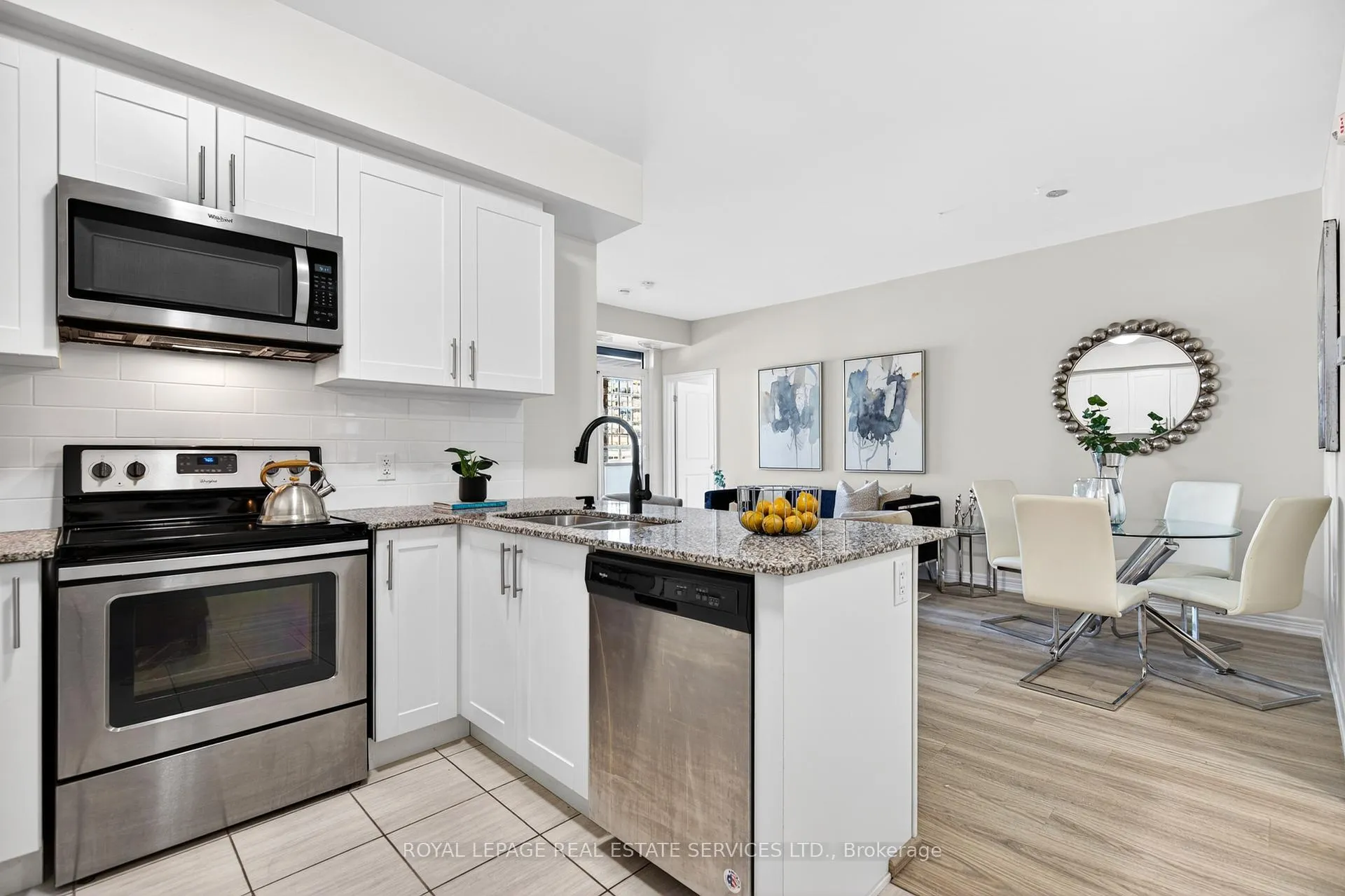 Photo 9 of Unit 304, 2370 Khalsa Gate, Oakville, Westmount — HOMEH