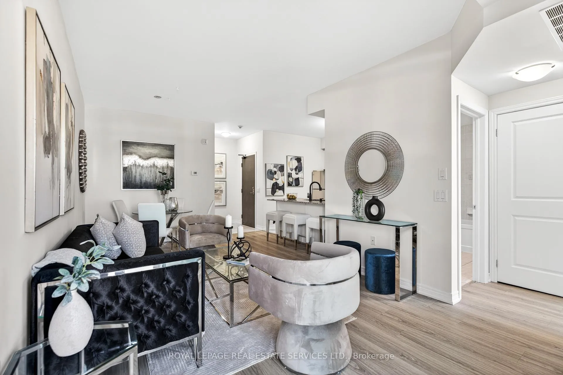 Photo 14 of Unit 304, 2370 Khalsa Gate, Oakville, Westmount — HOMEH