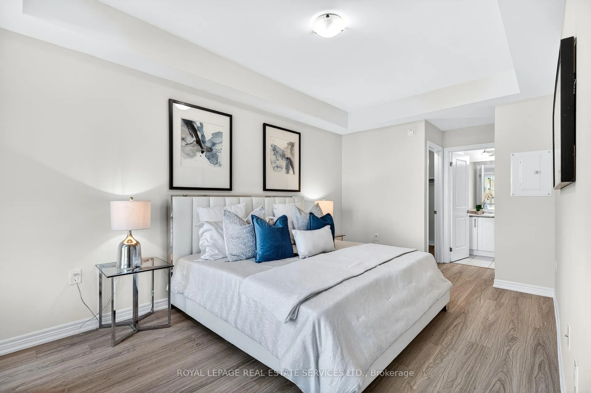 Photo 17 of Unit 304, 2370 Khalsa Gate, Oakville, Westmount — HOMEH
