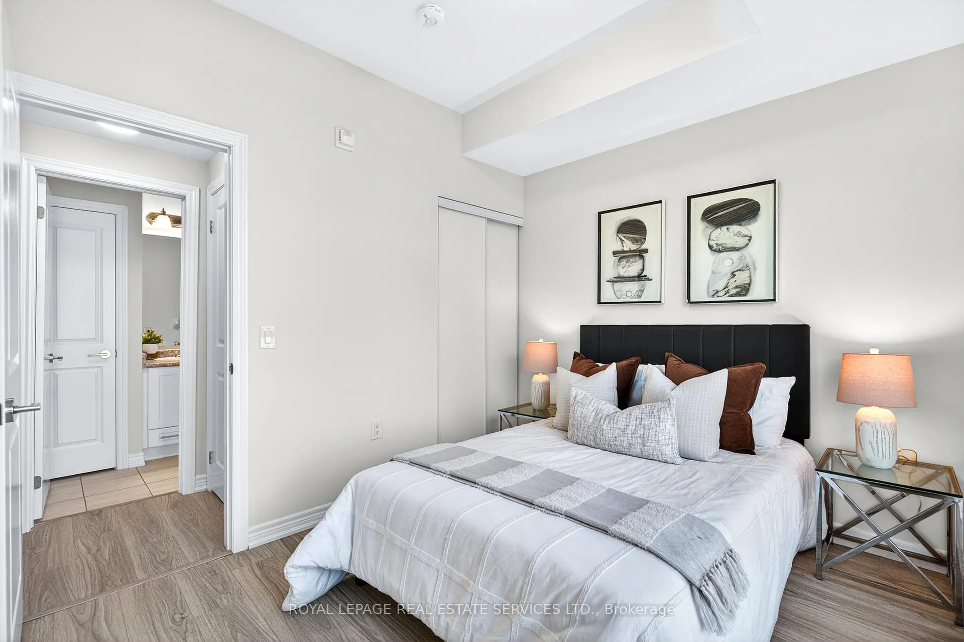 Photo 24 of Unit 304, 2370 Khalsa Gate, Oakville, Westmount — HOMEH