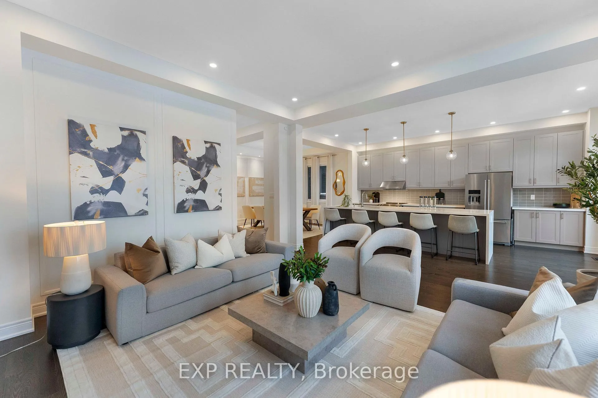 Photo 3 of 429 Parent Place, Milton, Ford — HOMEH