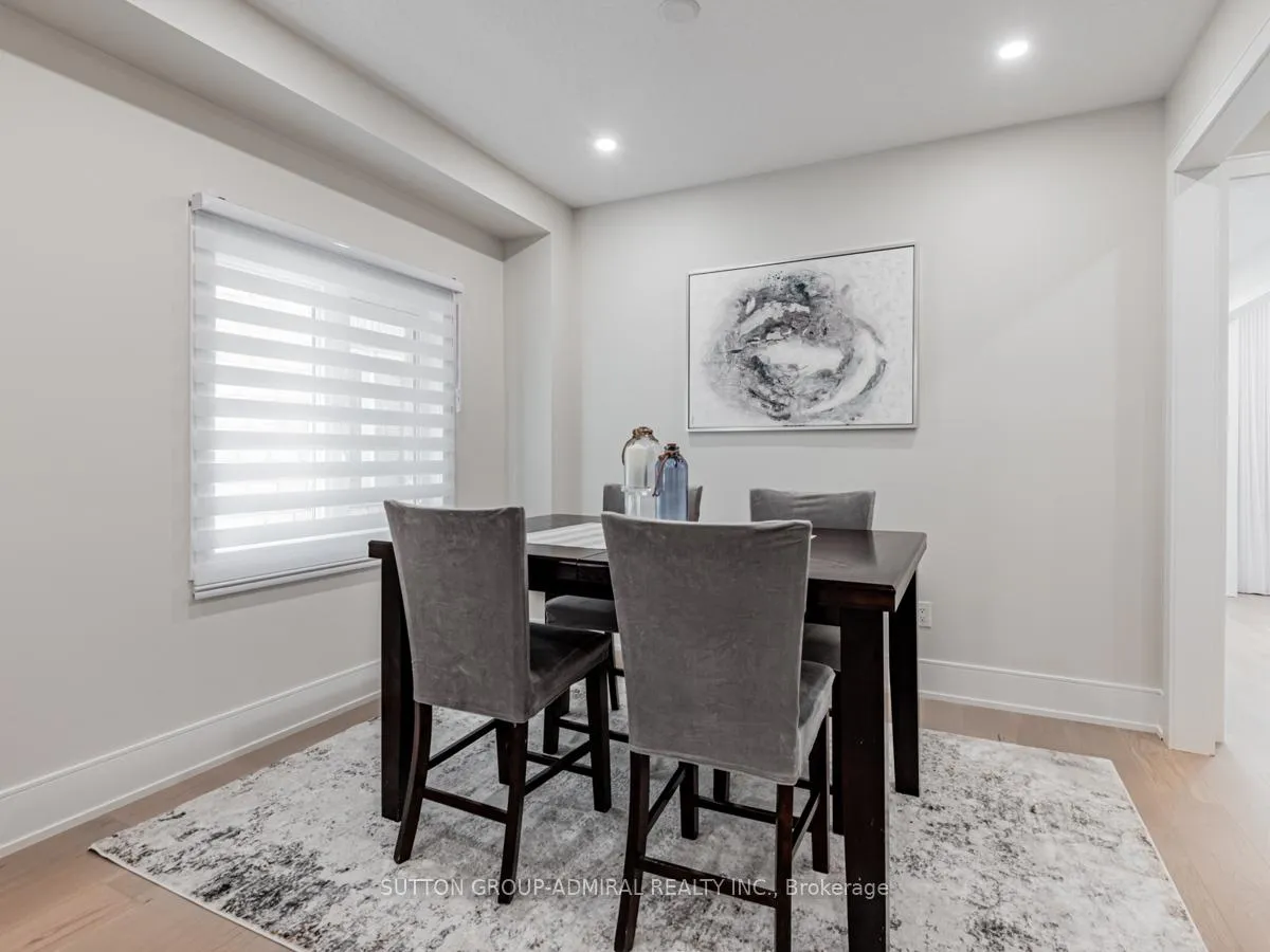 Photo 7 of 109 Barli Crescent, Vaughan, Patterson — HOMEH