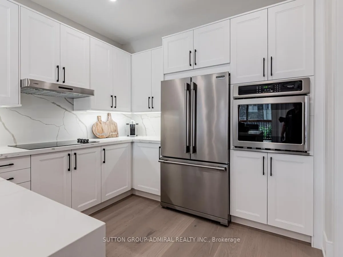 Photo 9 of 109 Barli Crescent, Vaughan, Patterson — HOMEH