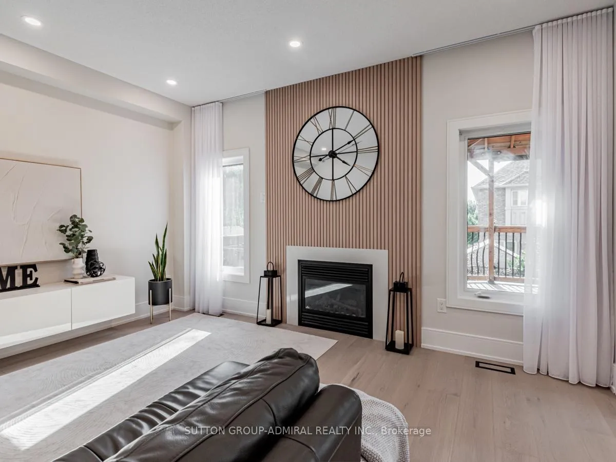 Photo 13 of 109 Barli Crescent, Vaughan, Patterson — HOMEH