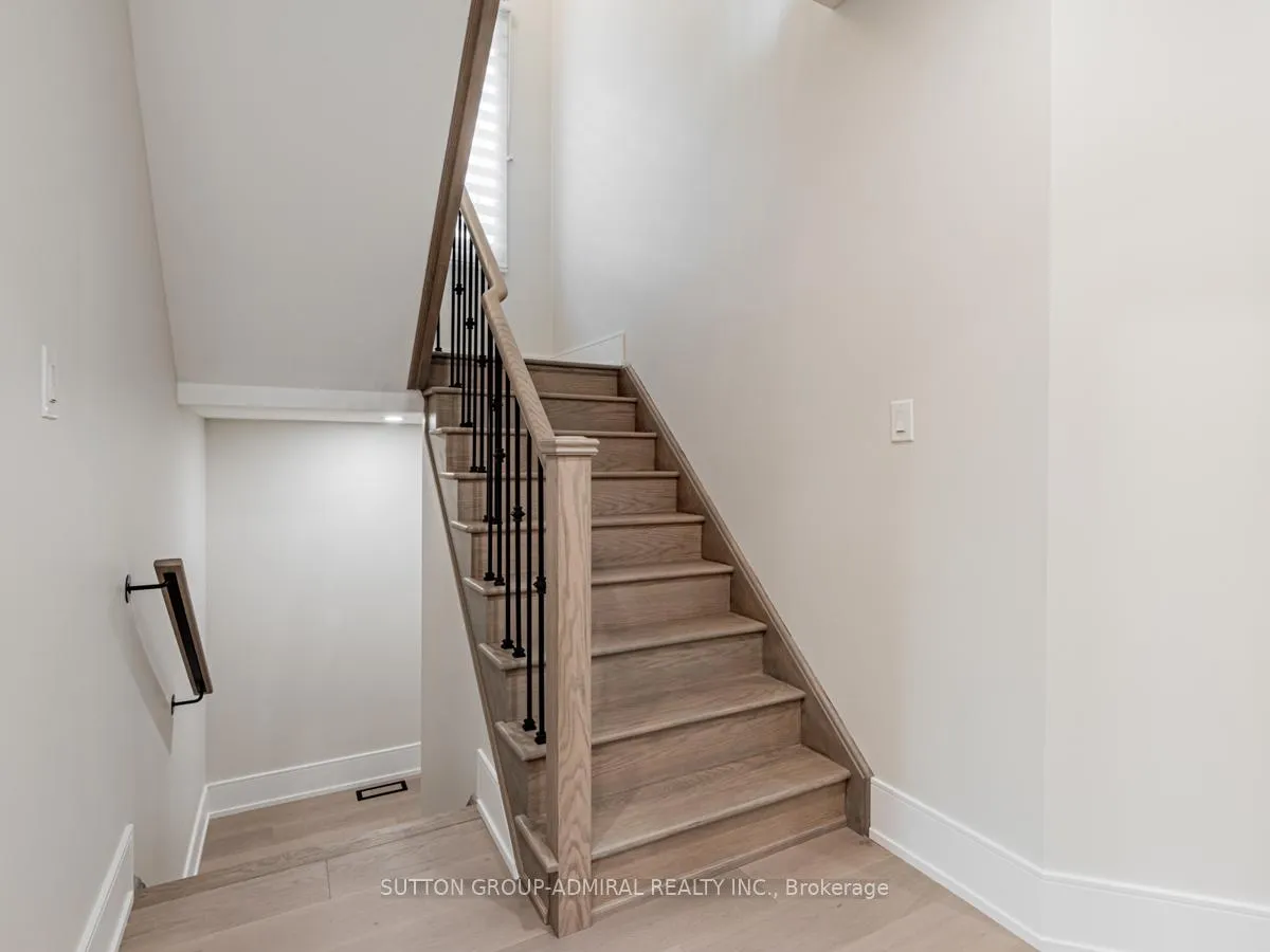 Photo 15 of 109 Barli Crescent, Vaughan, Patterson — HOMEH