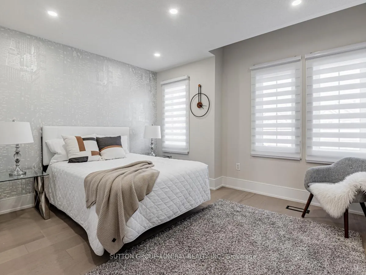 Photo 21 of 109 Barli Crescent, Vaughan, Patterson — HOMEH