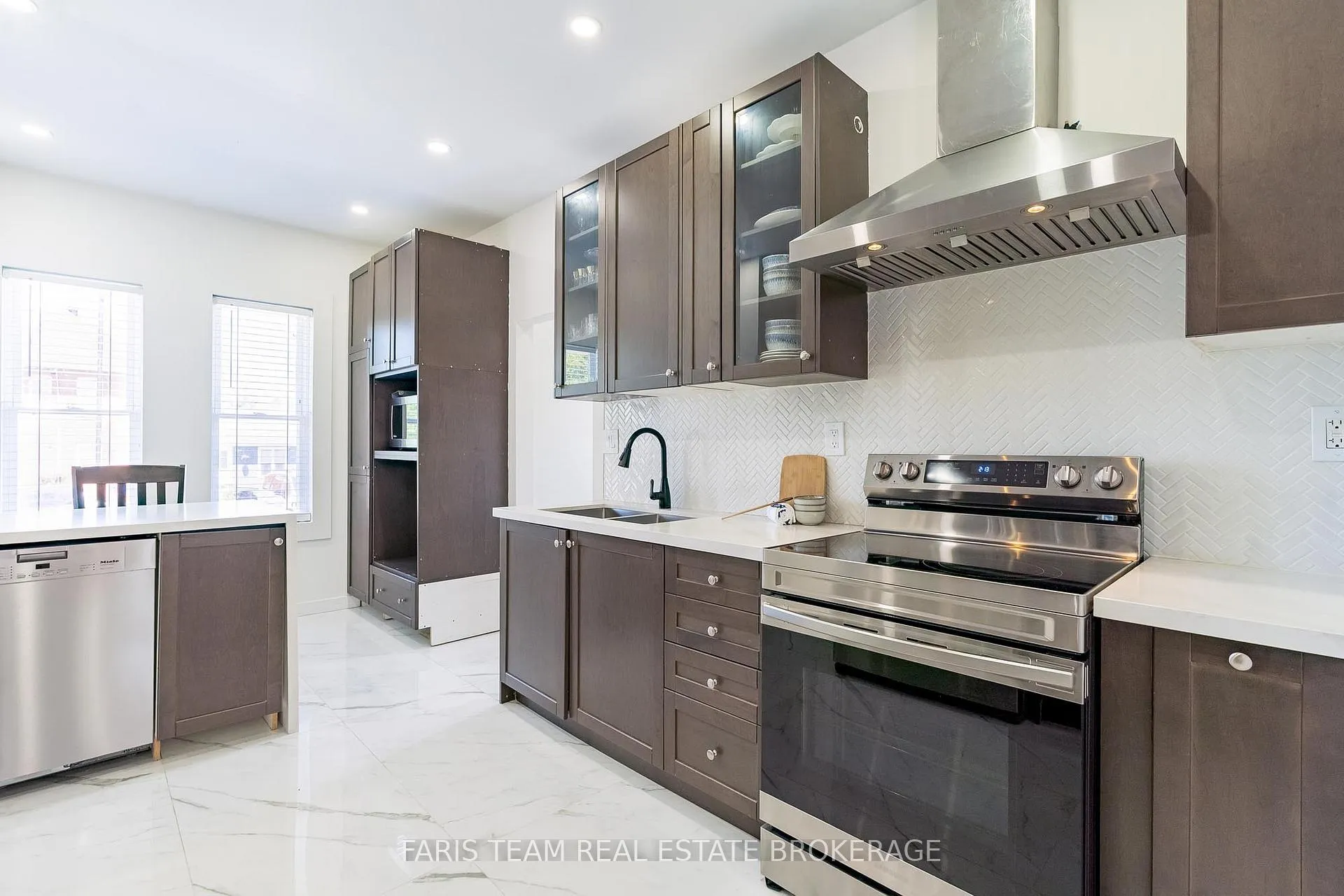 Photo 10 of 119 Jephson Street, Tay, Victoria Harbour — HOMEH